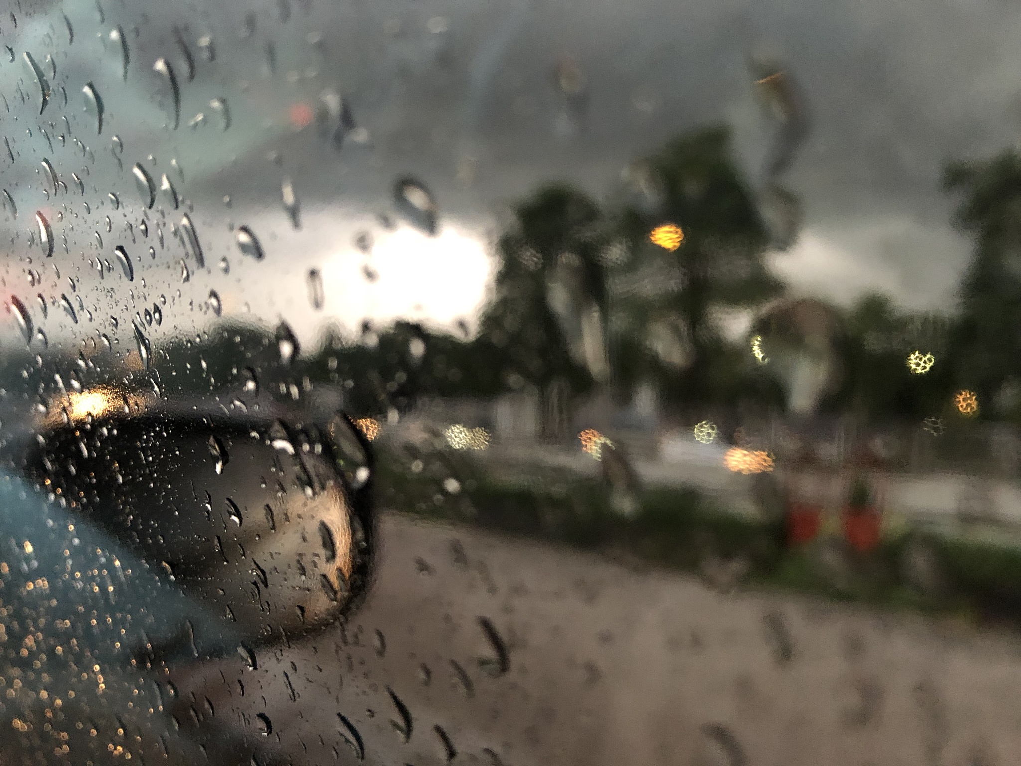 下雨天心情不好？教你几招赶走坏心情！