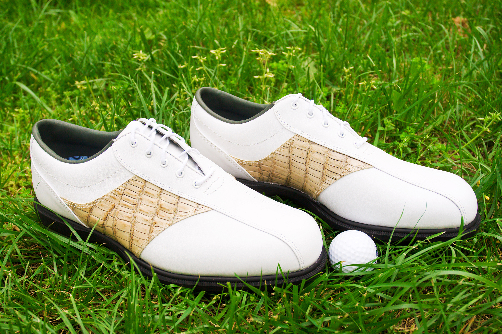 高尔夫鞋选购指南：款式、功能、保养全解析 - 5篇精选文章