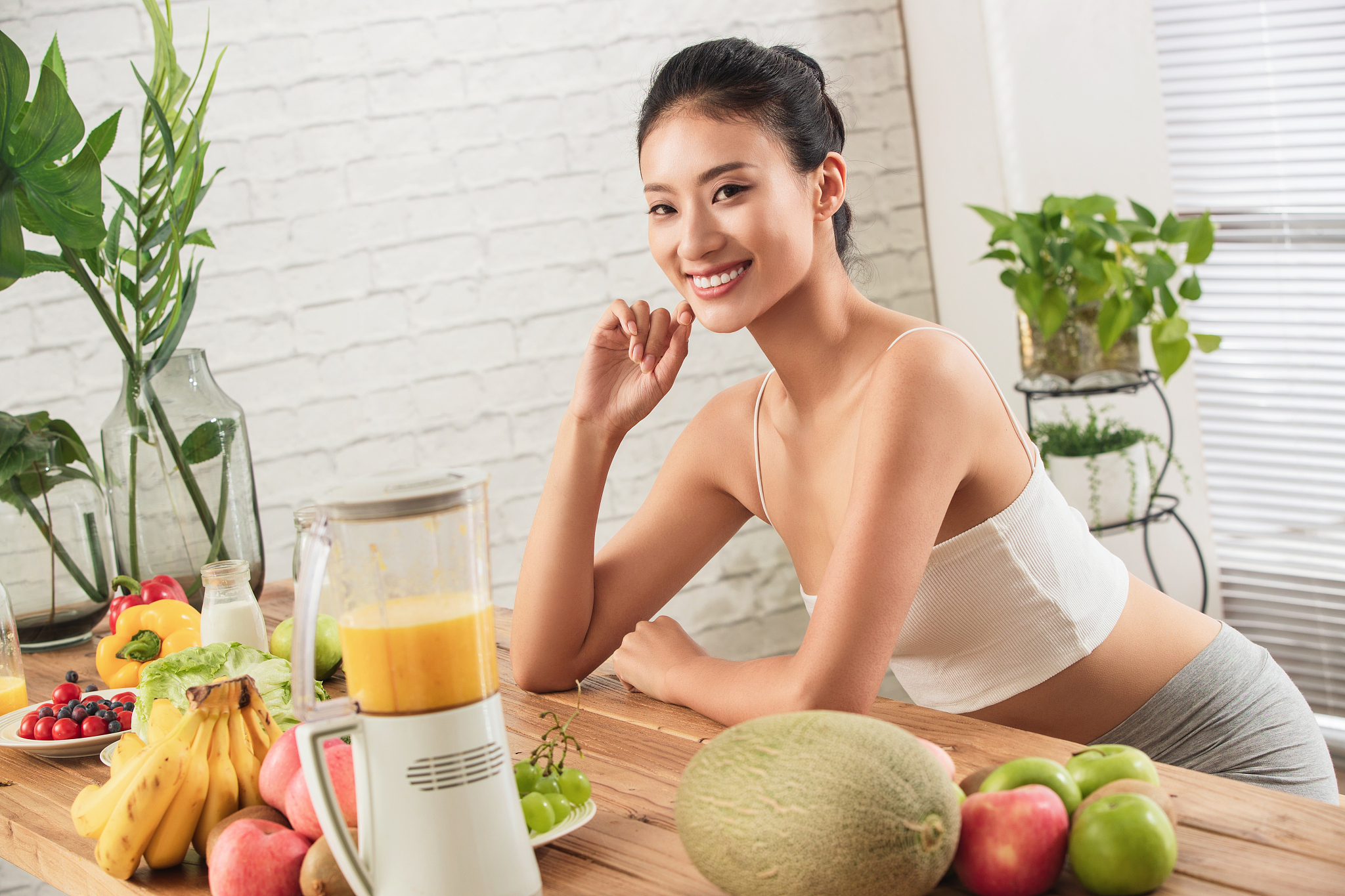 晒太阳的正确打开方式：营养师教你科学晒背，告别寒湿体质