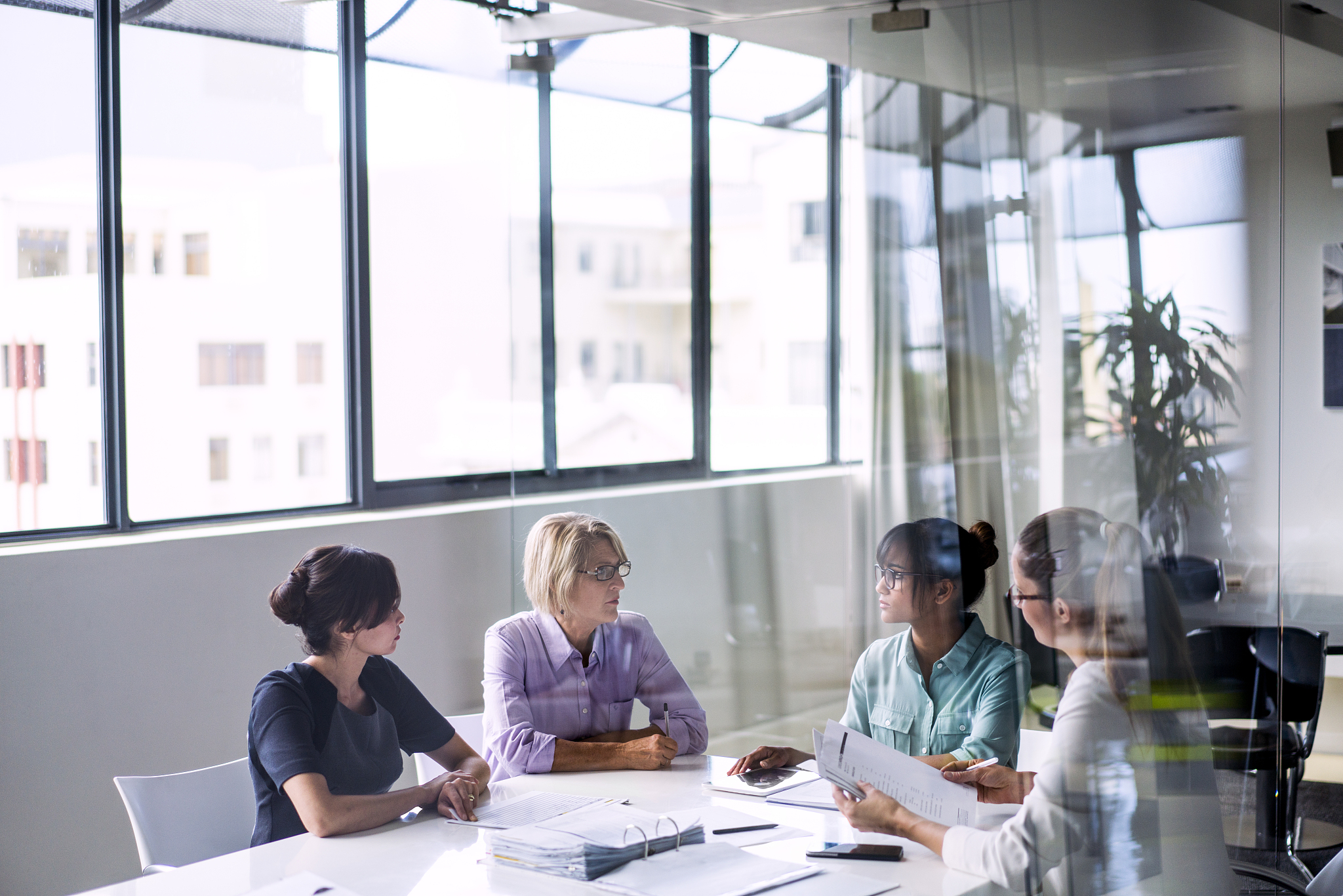 multi-ethnic businesswomen in meeting