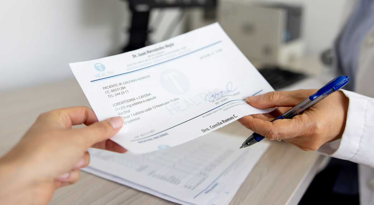 Visa Re-application - Reference Numbers: AUTPEK230612864400, AUTPEK230612864500, AUTPEK230612864600