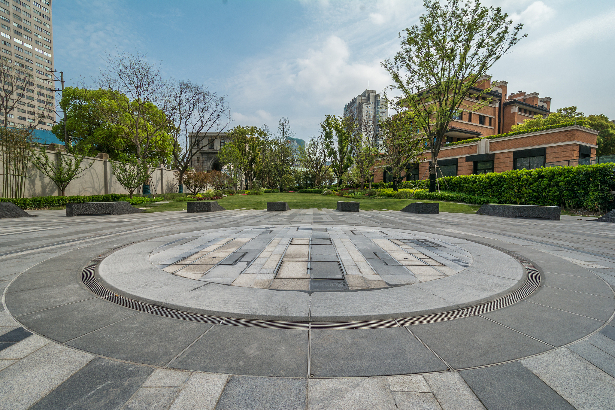 校园中庭设计具体施工设计材料使用