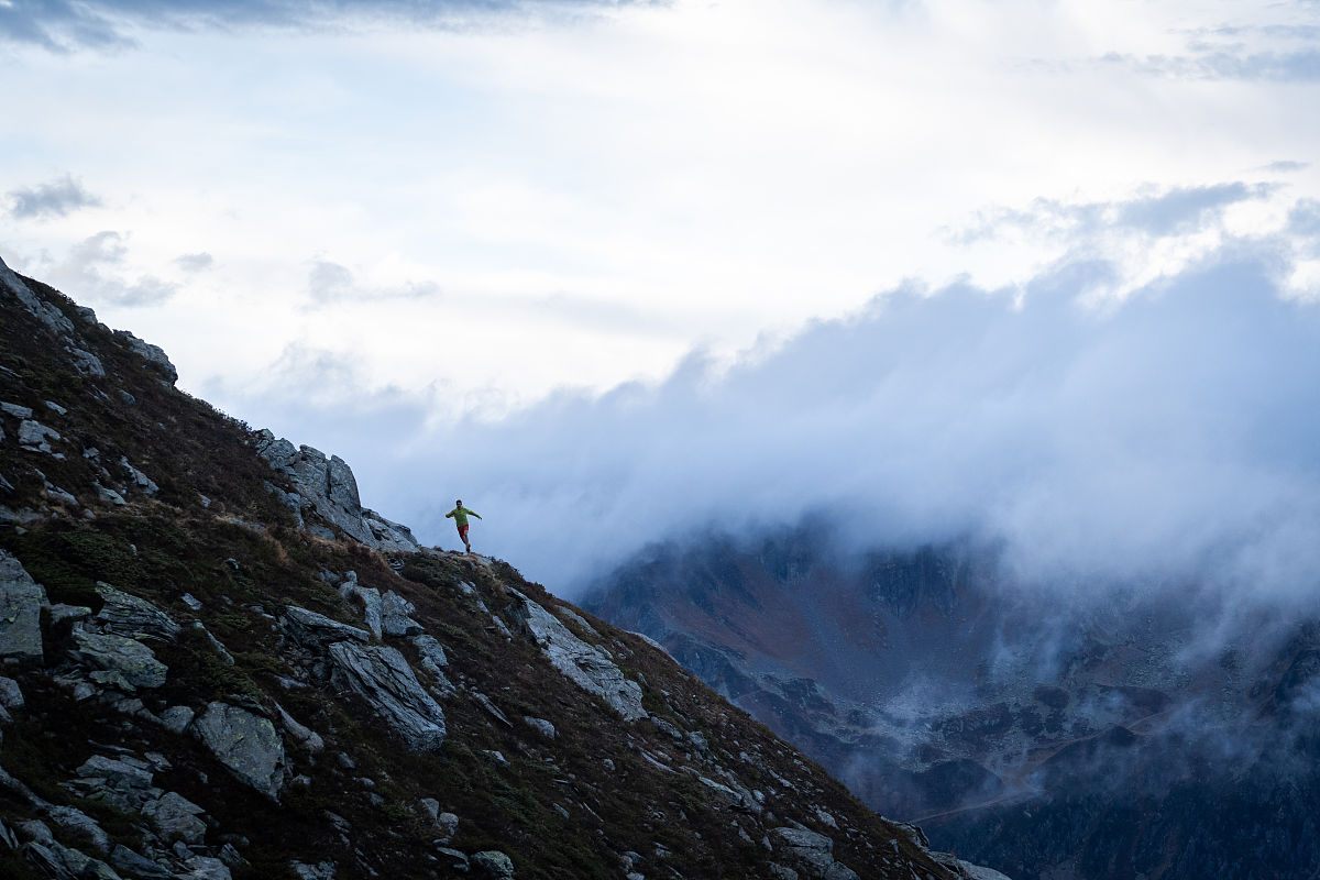 茫茫的大山 写一篇300字小学作文