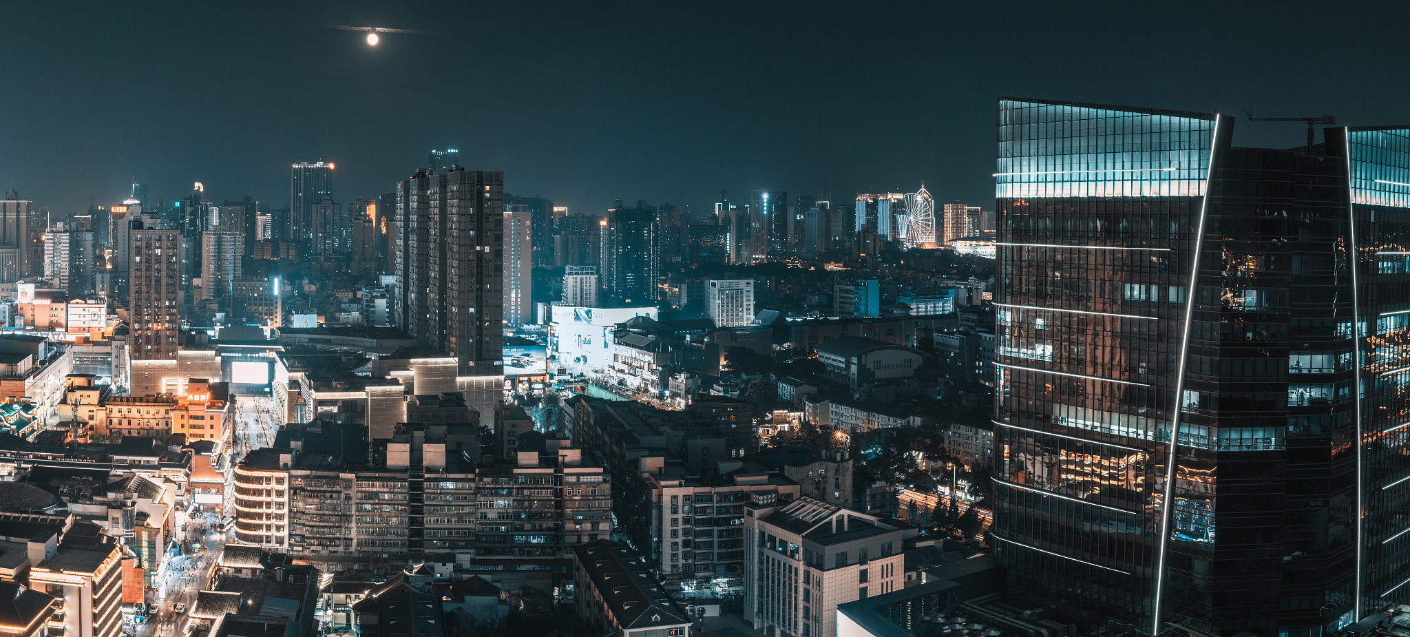 夜.长沙 城市森林,亦有别样情怀,圆月夜的情思寄托...