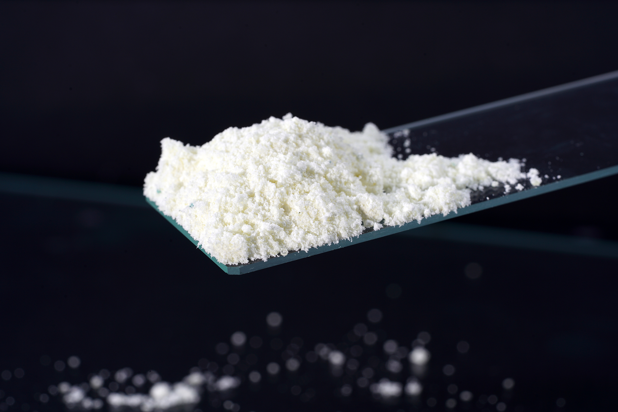 盐的组成：金属元素不可或缺