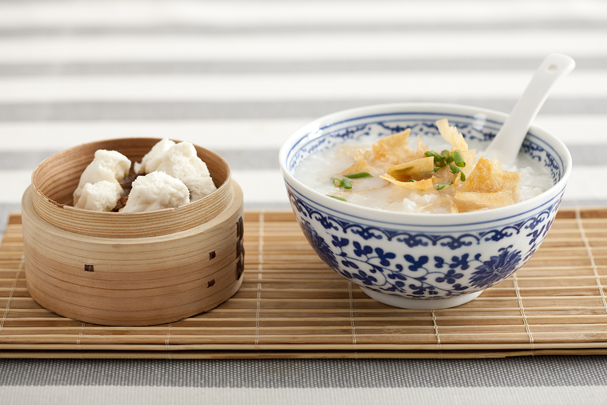 广东早餐蒸米粉的热量