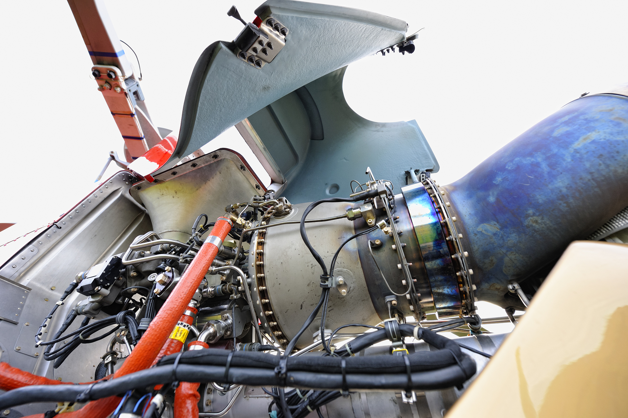 飞机上有哪些传感器飞机在飞机飞行过程中起的作用200字左右