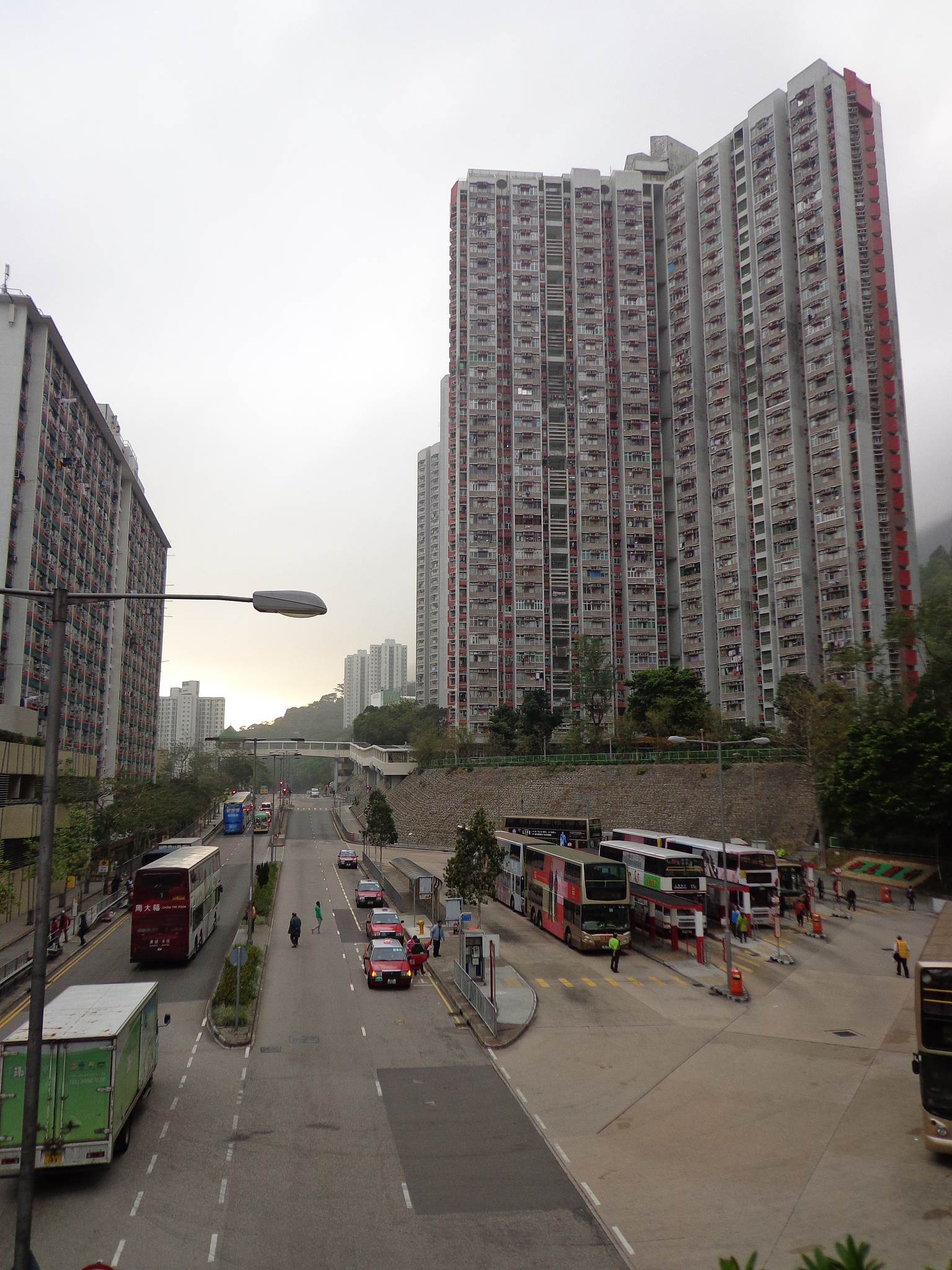 武侯2.5环·清水现房·300米地铁房：金楠小城际花园总价100万级，值得关注吗？