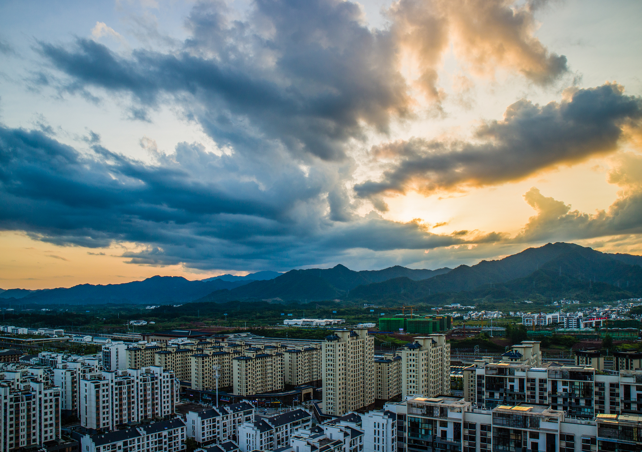 雨后晚霞