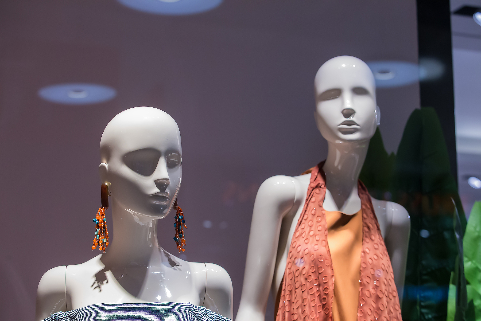 基于条件GAN的服装设计与虚拟展示系统