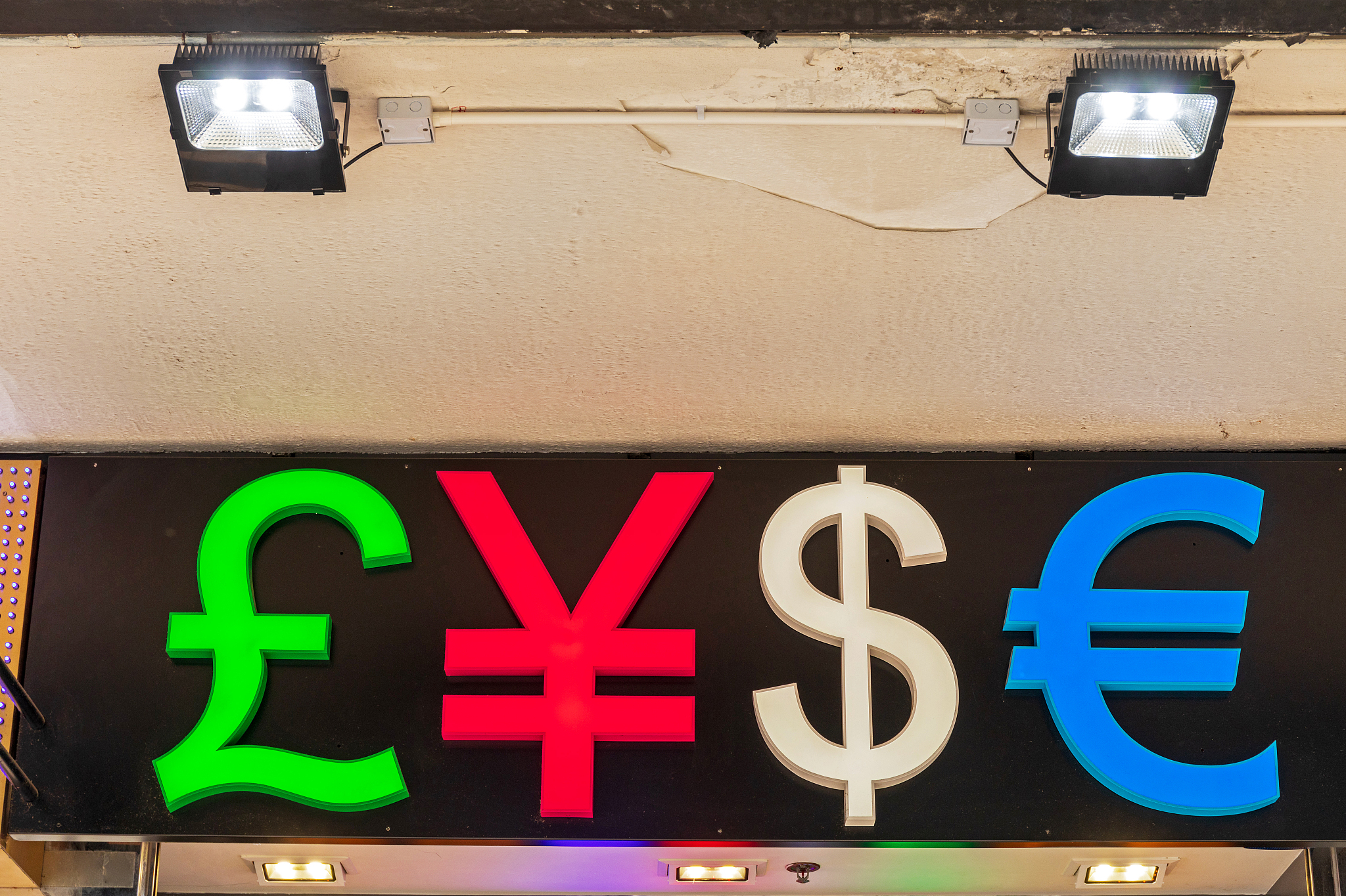 money signs