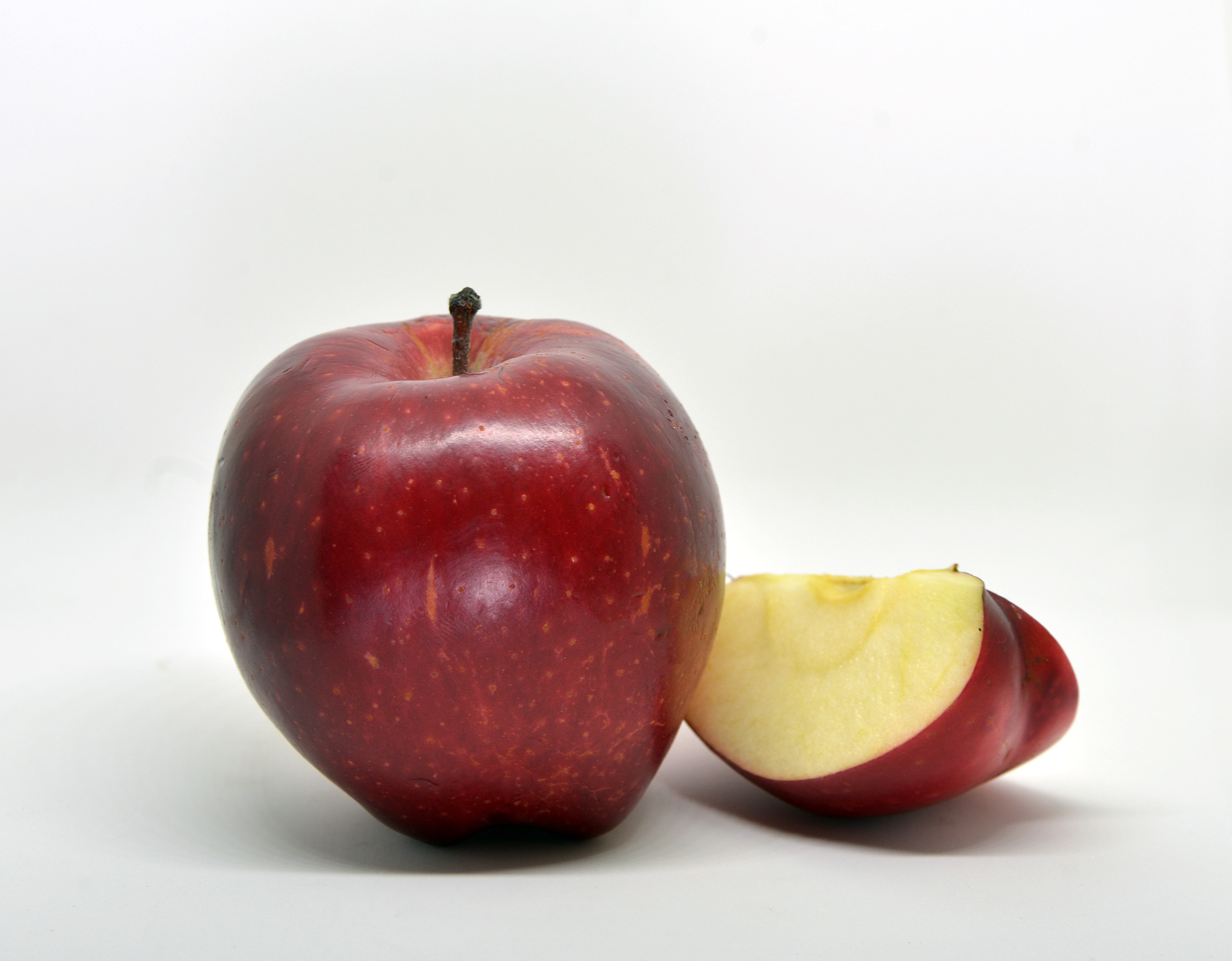 apple with green