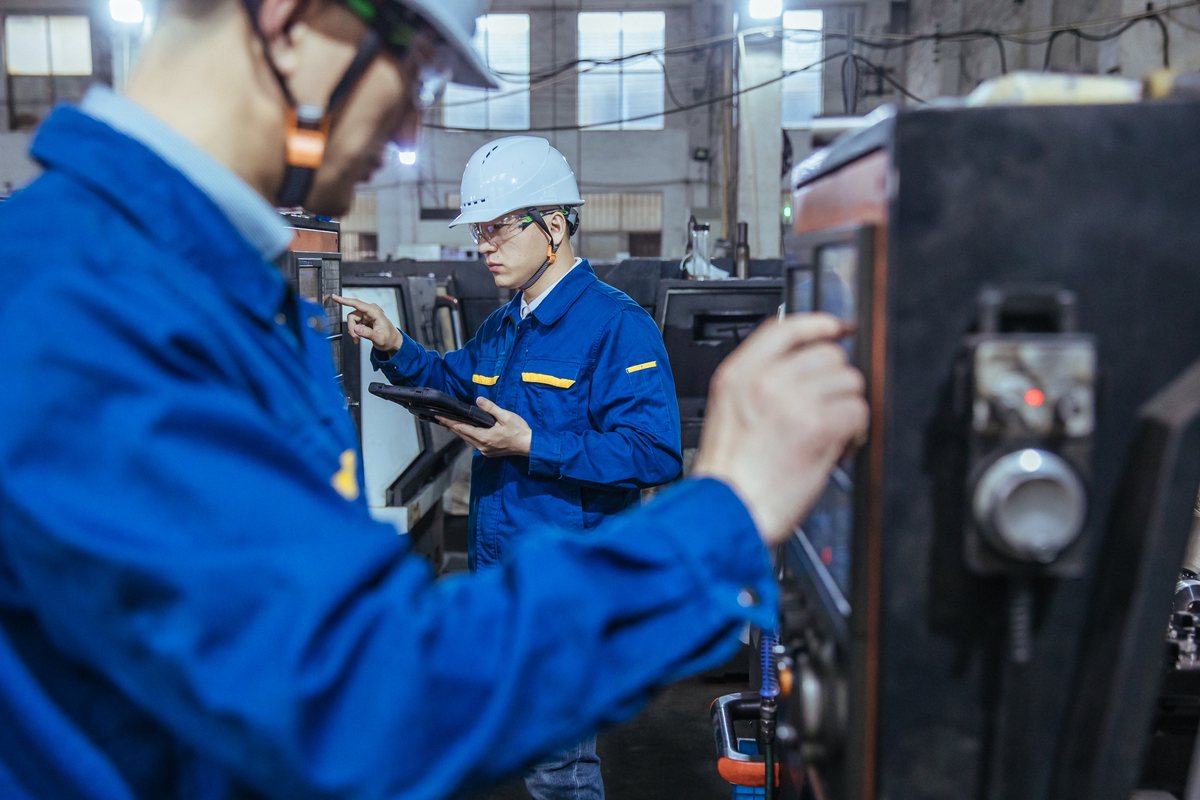 成都市工业职业技术学校2019+数控技术与运用专业招生 - 培养高素质数控人才