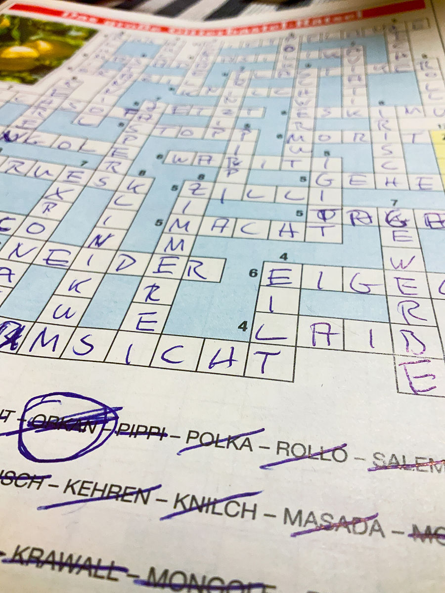 简述对象静态模型在UML软件开发过程中的地位