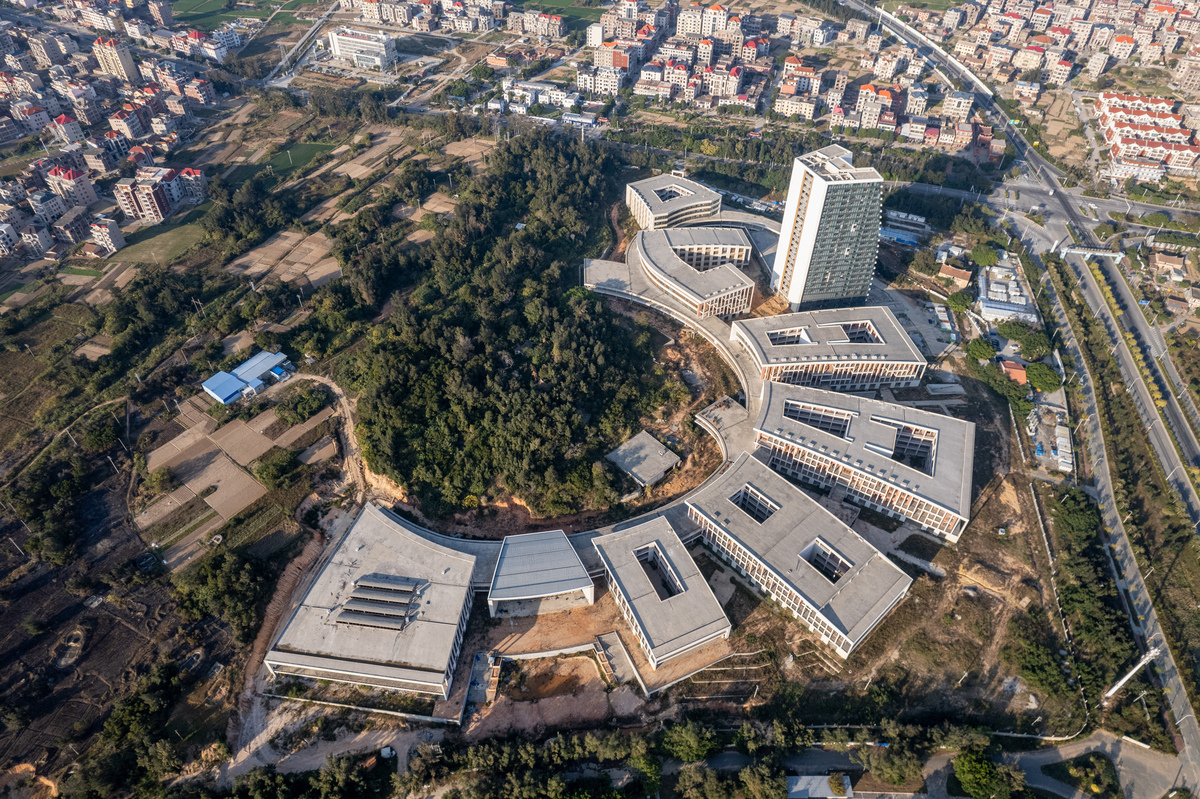 中国科学技术大学高新校区和西校区占地面积 - USTC 校区面积