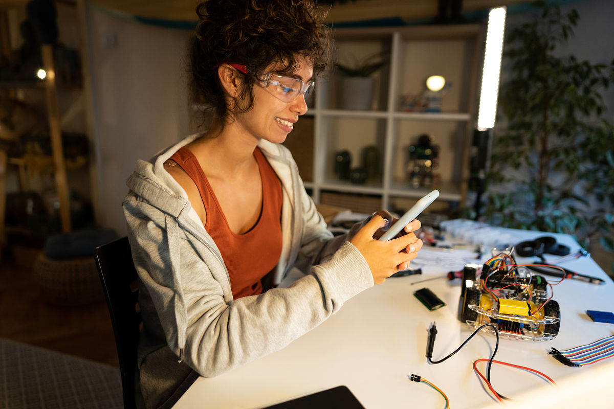 烟台汽车工程学校电子信息工程专业-好不好