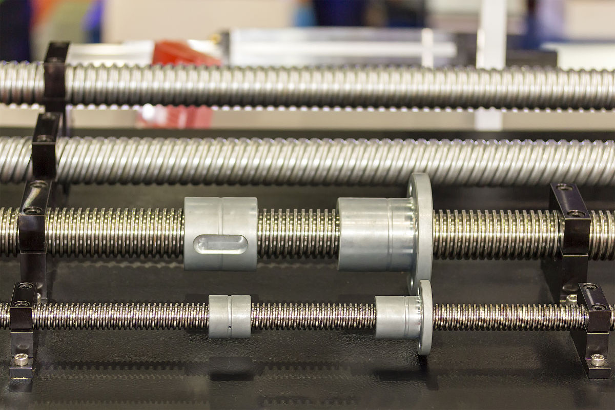 选取的滚珠丝杠转动系统为：磨制丝杠右旋将以上内容ai降重