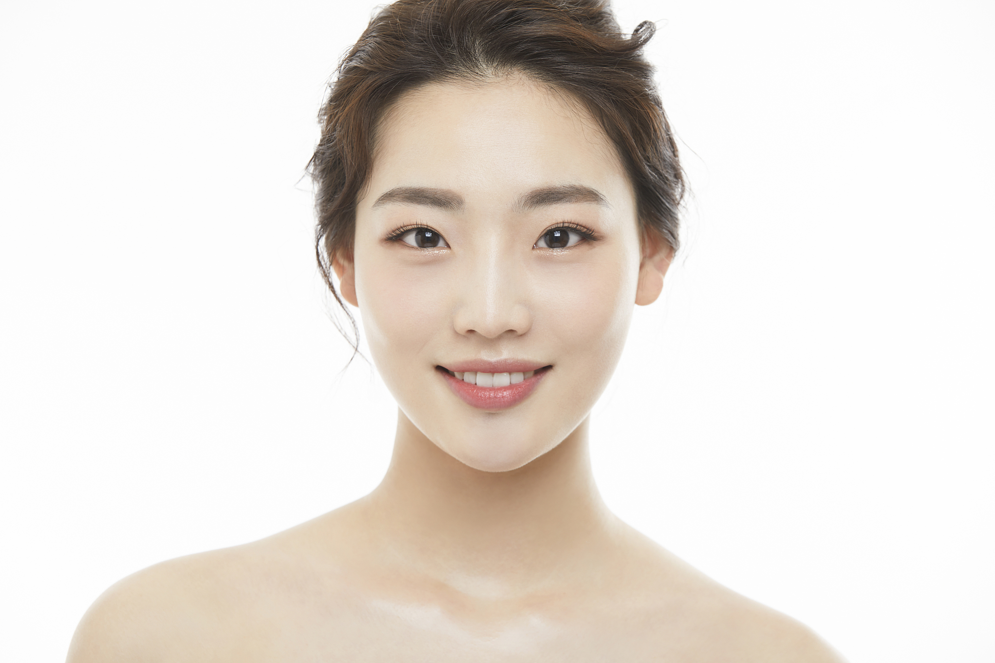 五官端正是一个什么标准