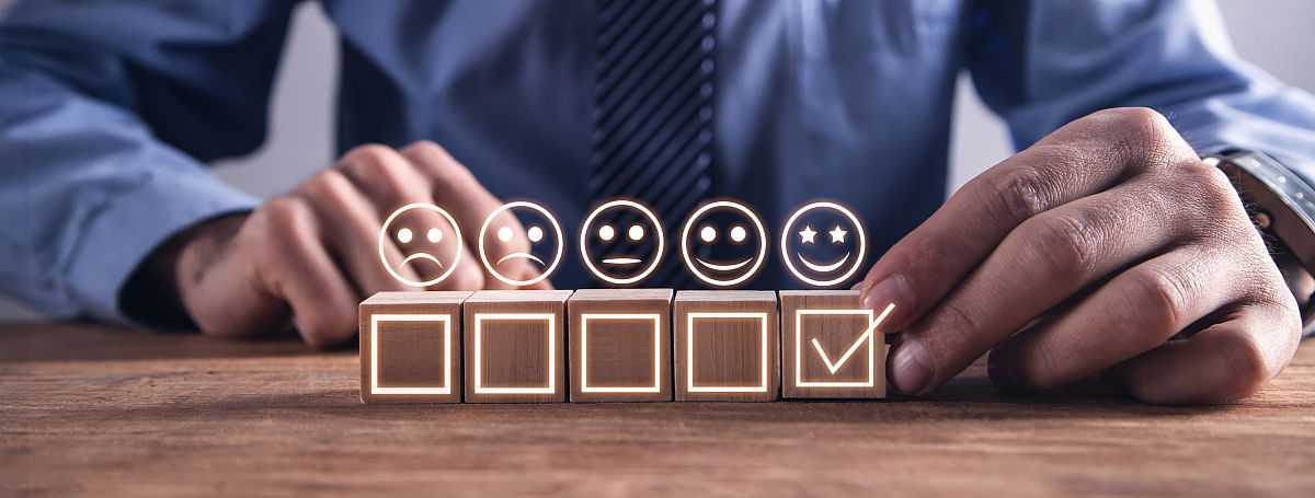 企业定期对客户进行满意度调研提高代理师业务能力 取得高度认可