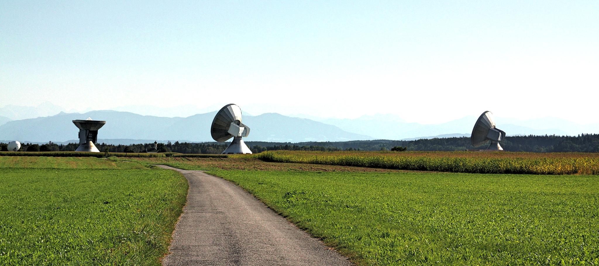 earth station raisting