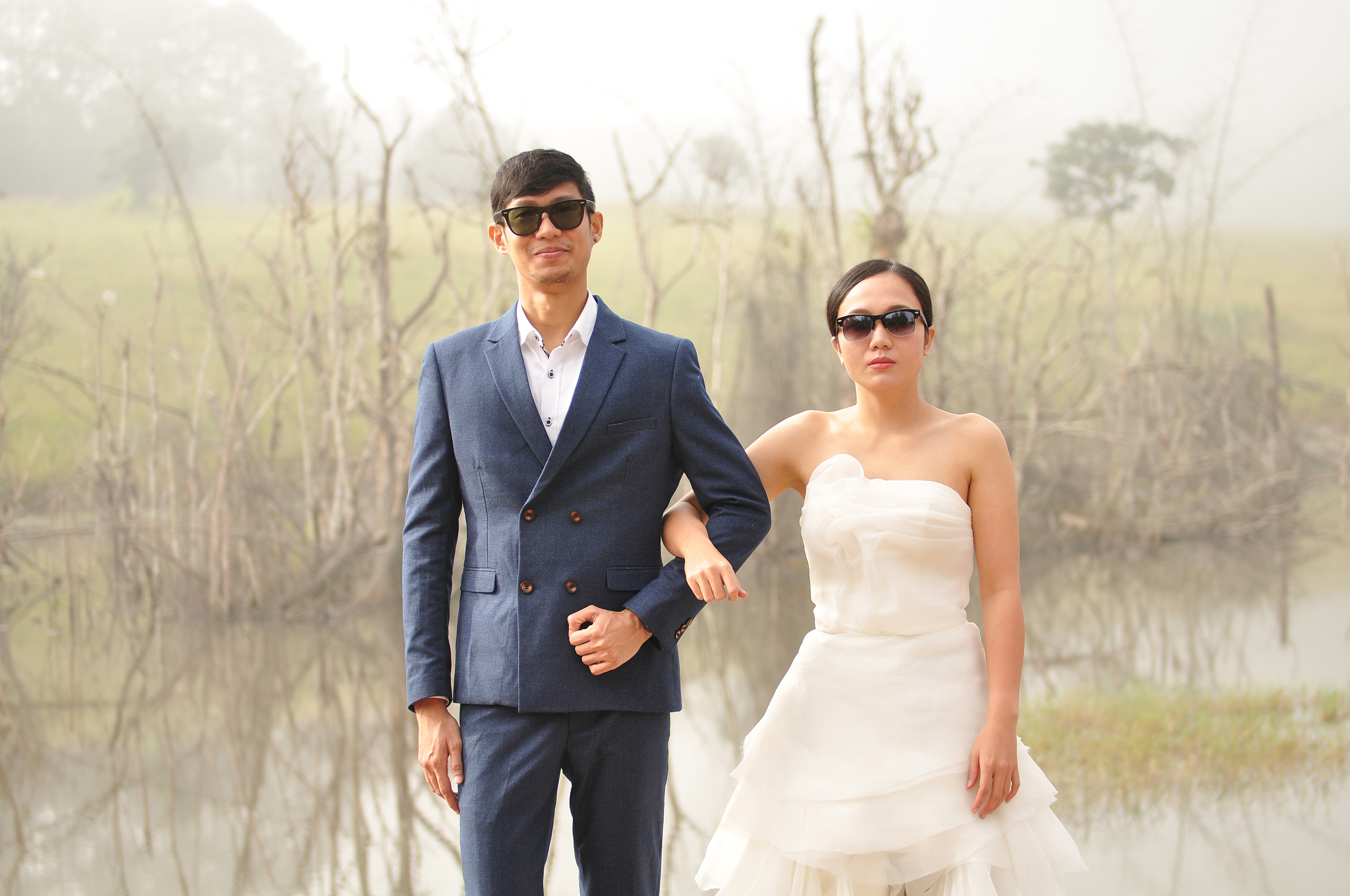 朋友：I have a friend of mine in Thailand following his bachelor’s我来自泰国我该如何回答？