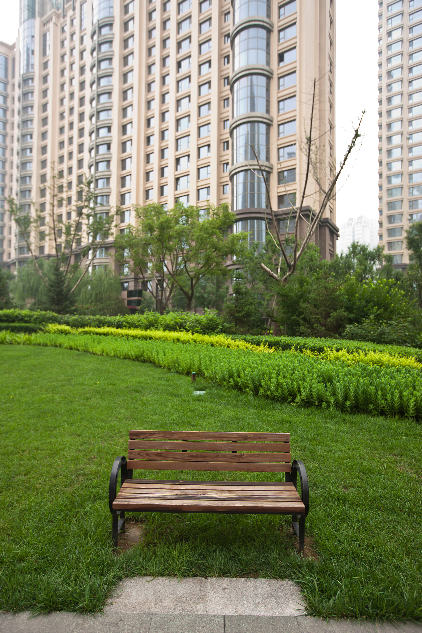 关于小区花园绿化的项目起一个名字 需要20个 要有 引用诗词