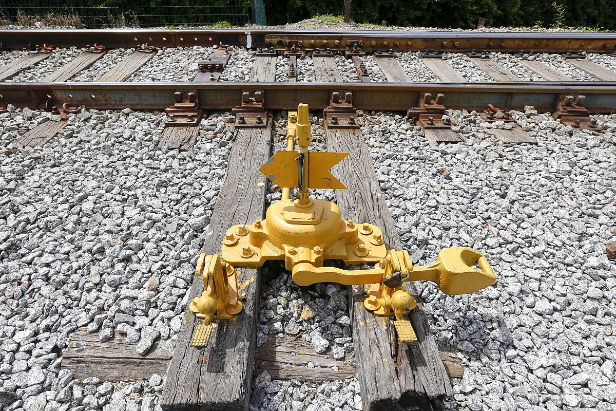 铁路学校收费_成都铁路专业学校