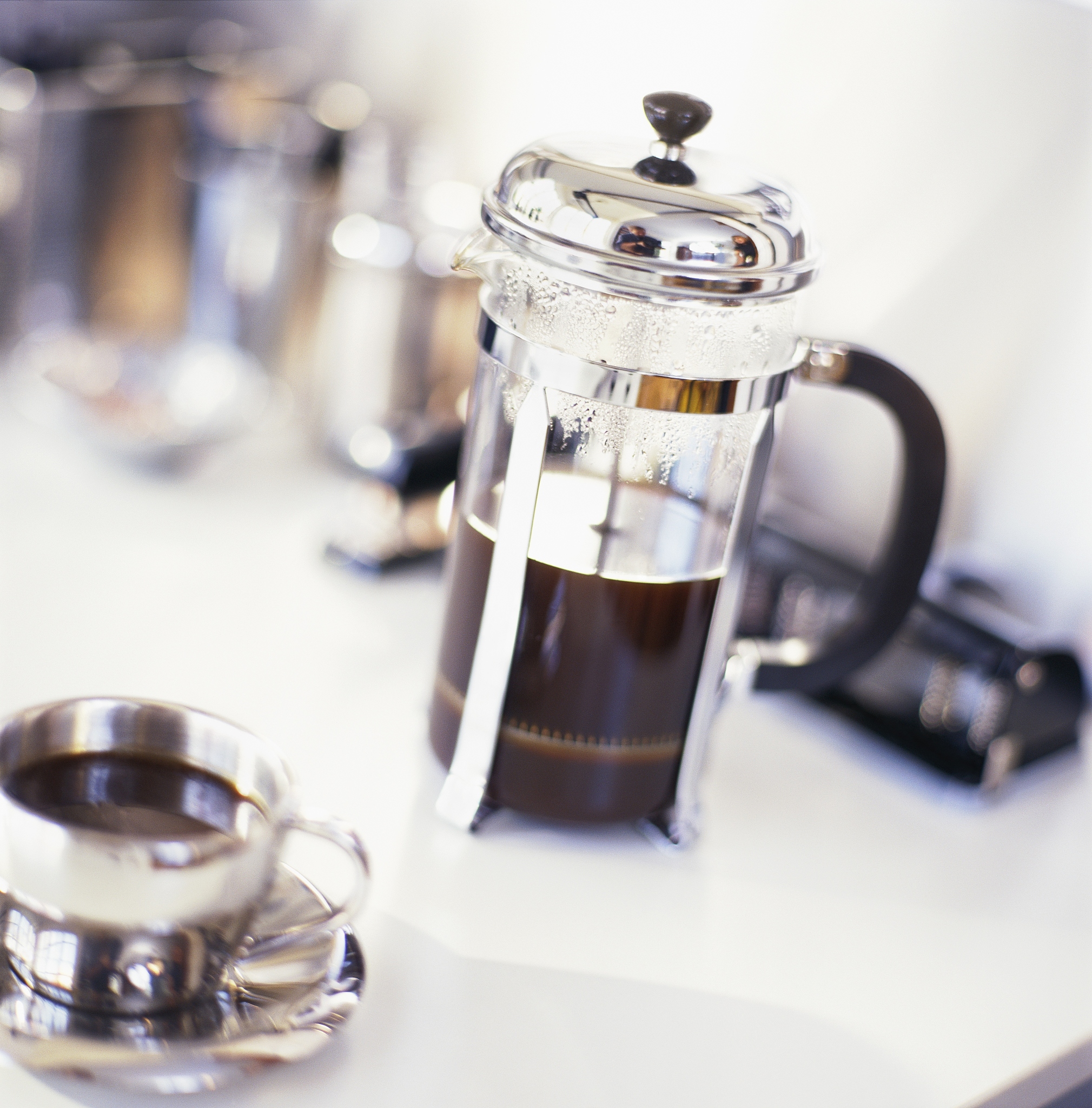 无底杯茶/咖啡： bottomless tea/coffee 的意思和中文翻译