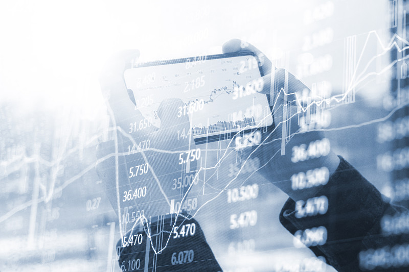 中文翻译和改写：研究者在金融科技、资产定价、行为金融领域具有丰富的研究经验和教学经验