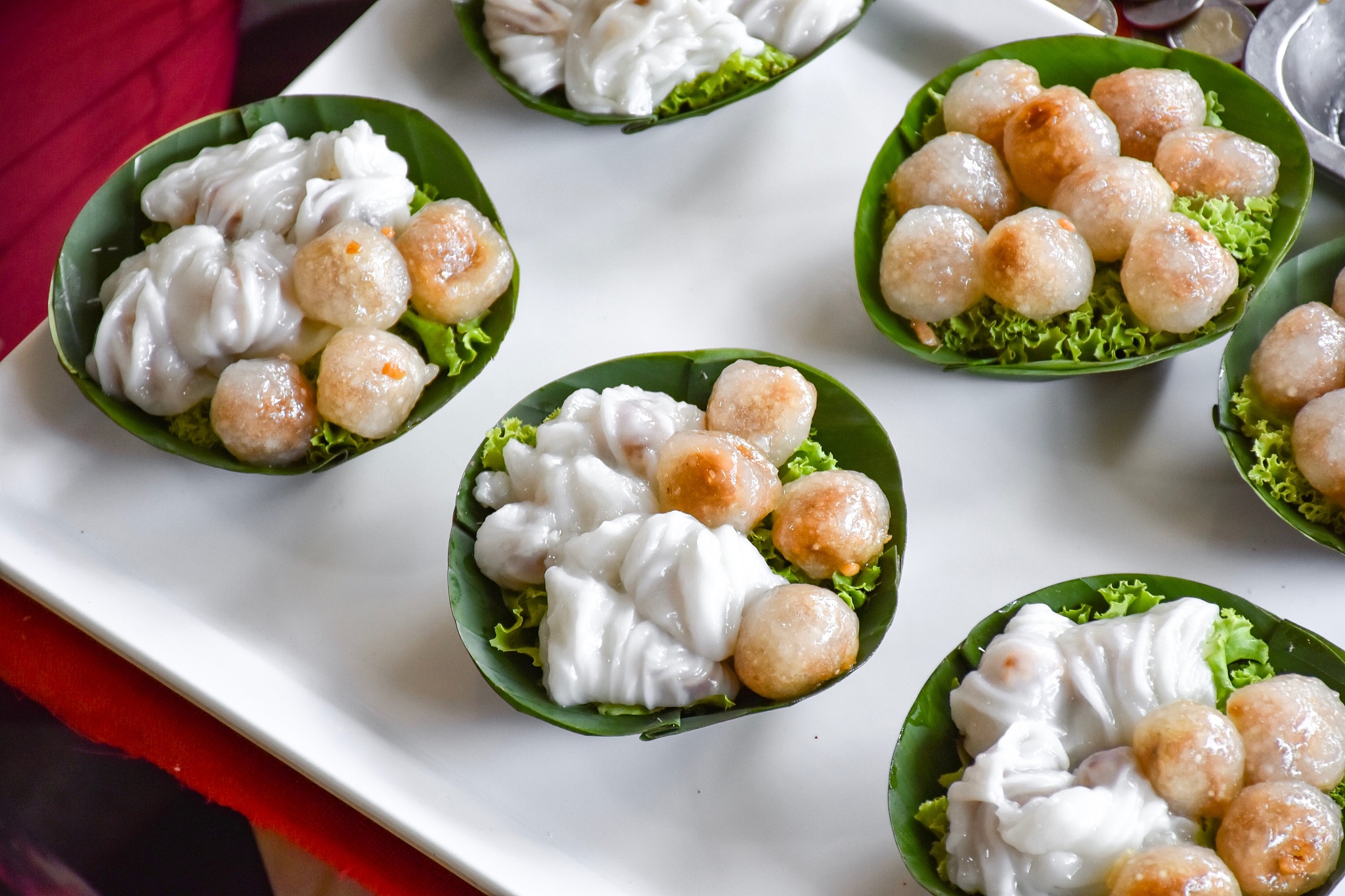 thai dessert, powdery starch from certain sago palm. kanom sago.