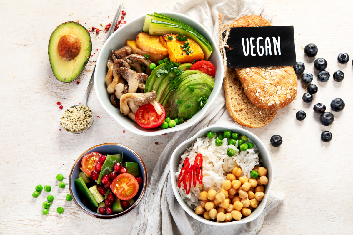 请给我一份以管住你的胃就是留住你的人为思想核心打造一个高品质食堂的计划书