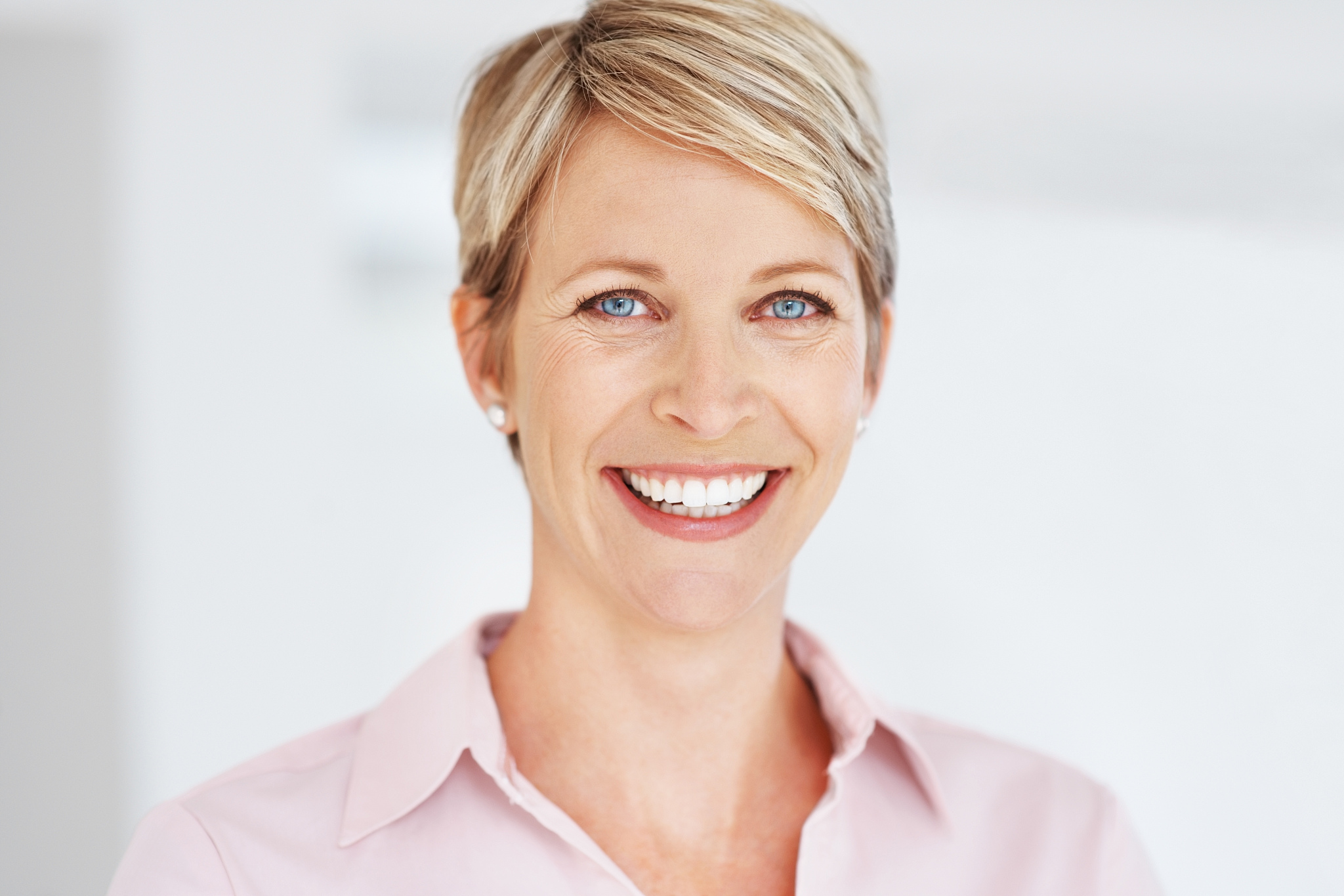 portrait of a beautiful business woman smiling