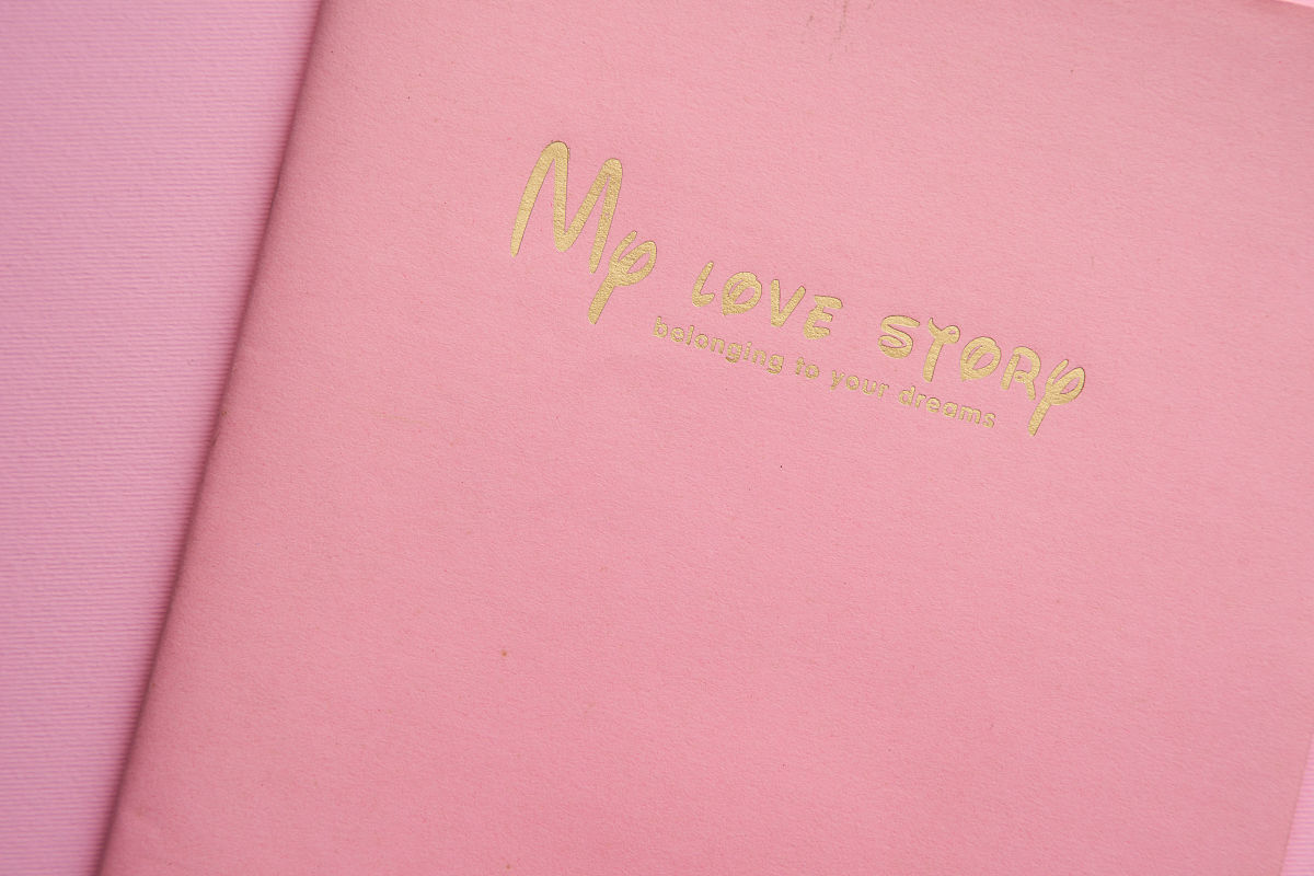 给我生成个民间爱情故事