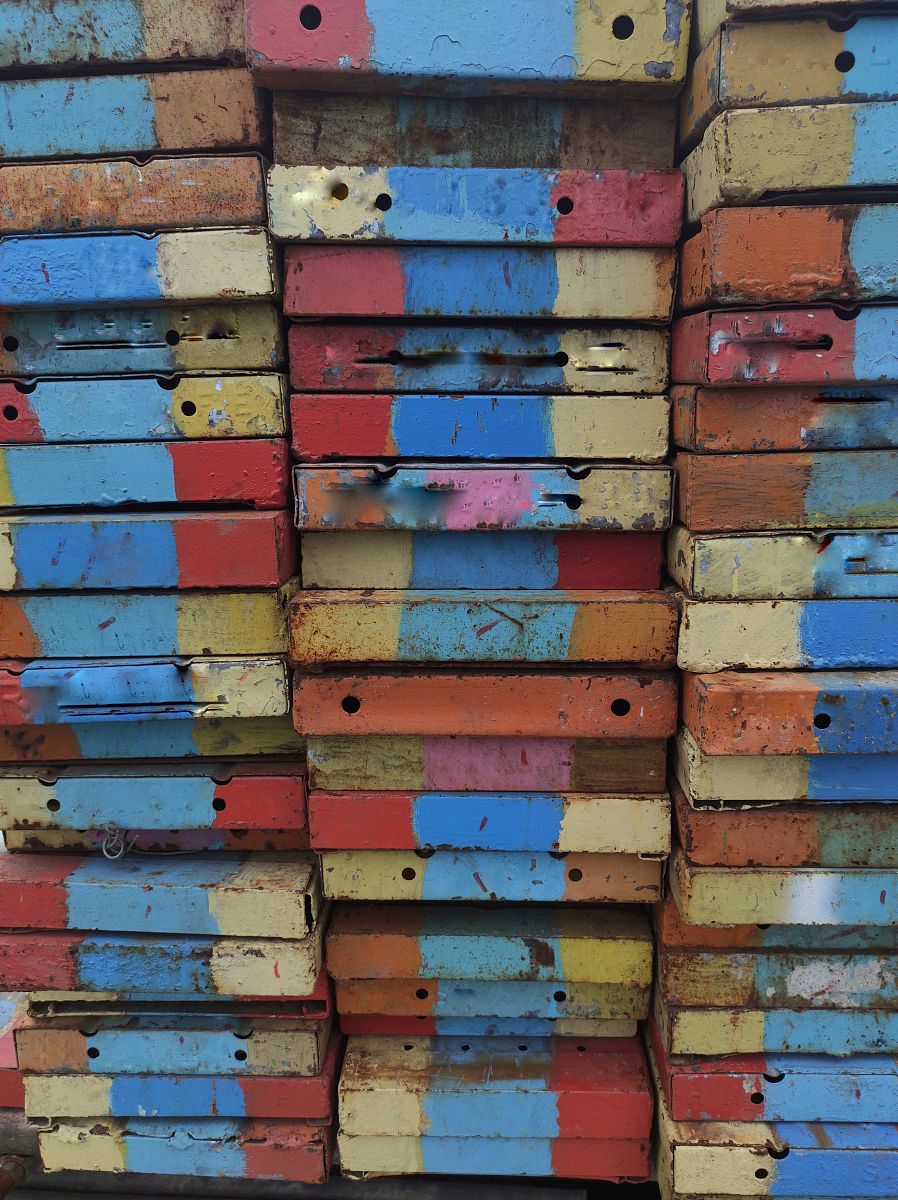 新高考背景下支架理论在“读后续写”写作教学中的应用研究——引导学生阅读原文，理解文本内容。 要求：有标题、有分段、有策略、有论述，有分析，有例子