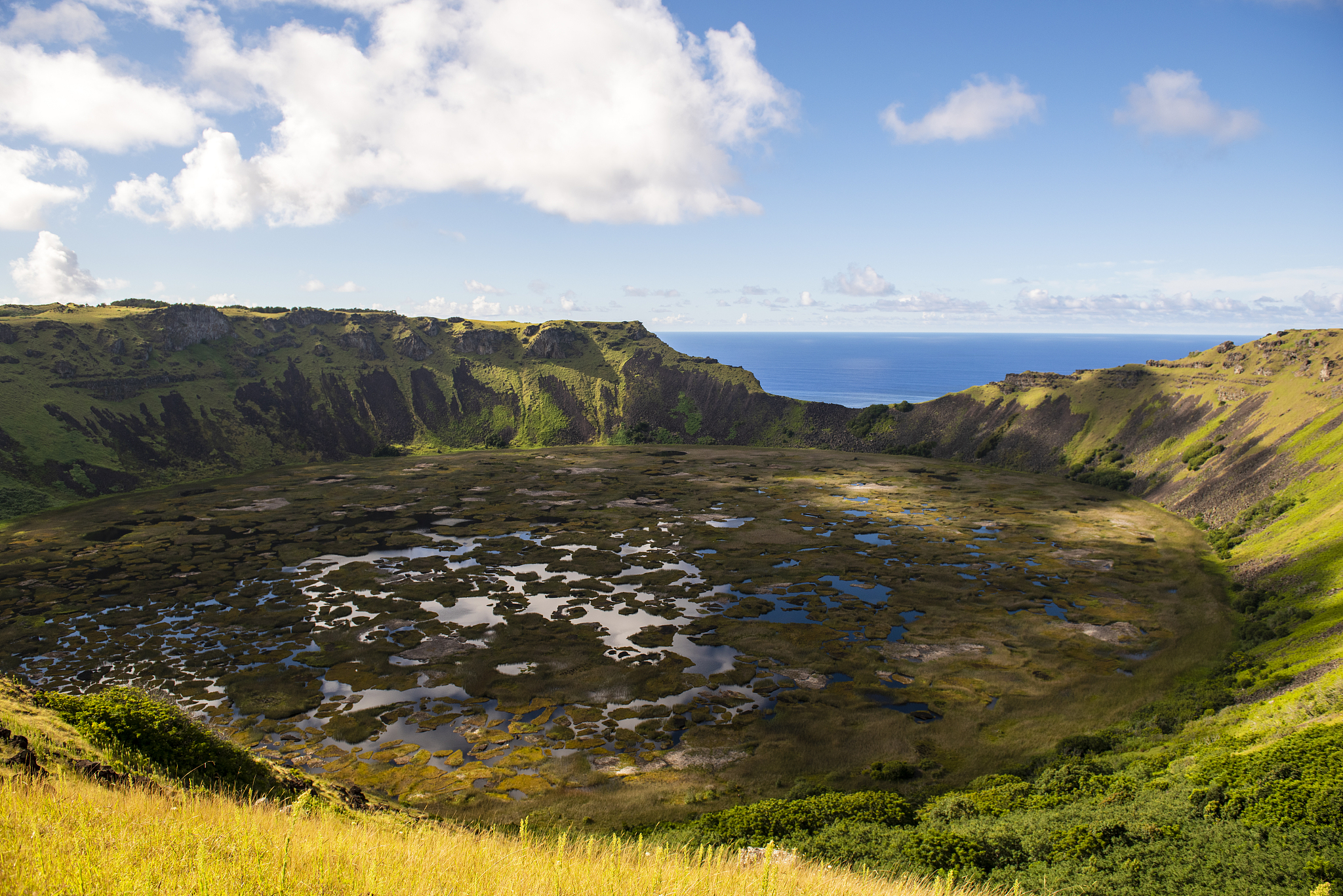 rano kao volcano crater lake, easter island