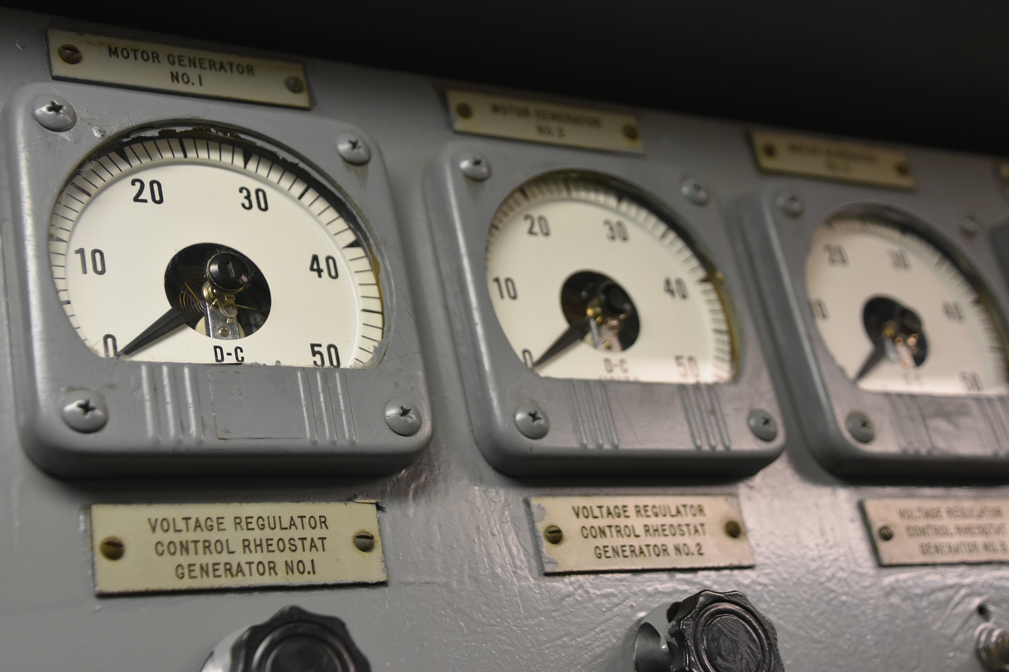 combat ship's directional board