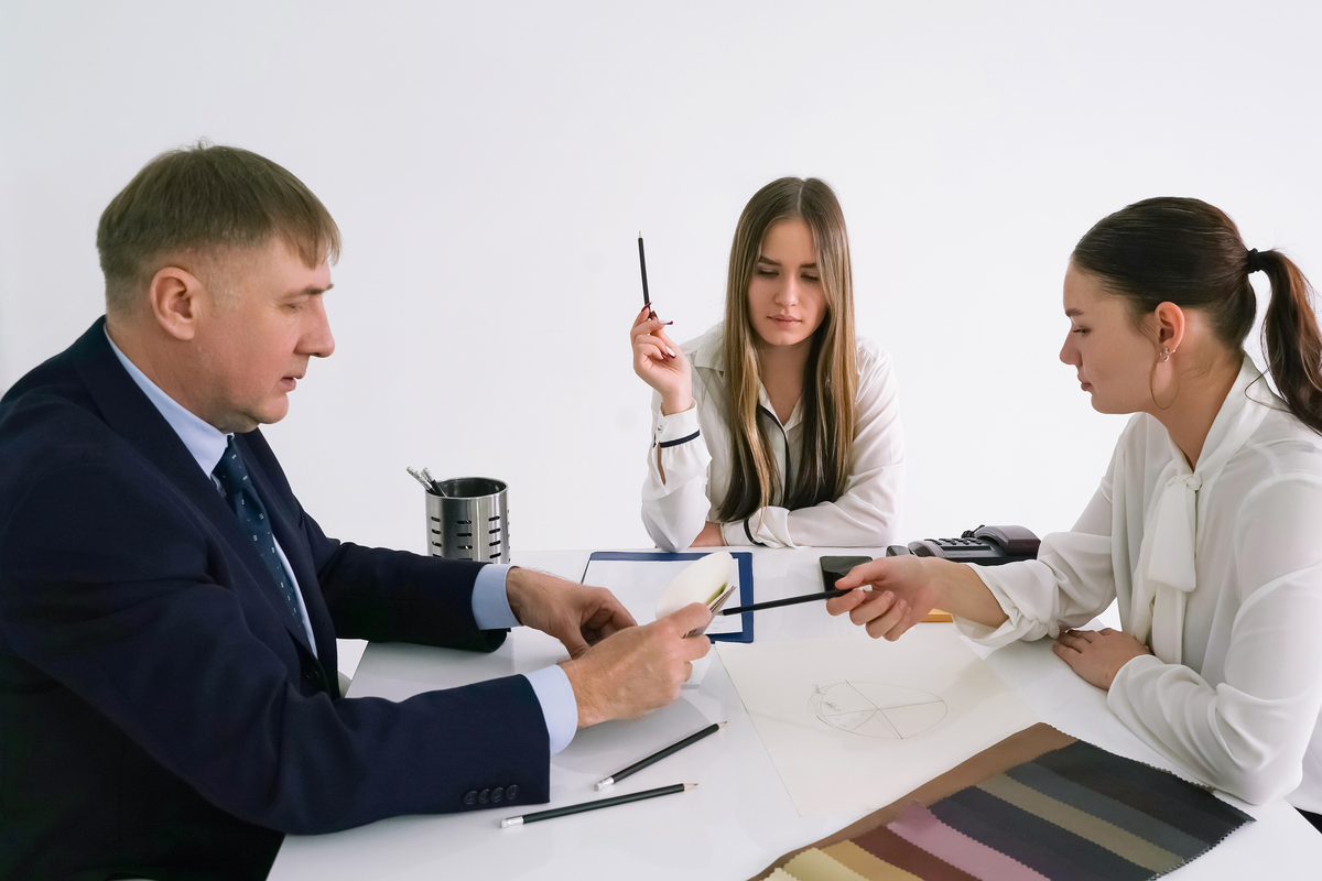 如何在职场中建立良好的沟通技巧？提升职场竞争力的关键！