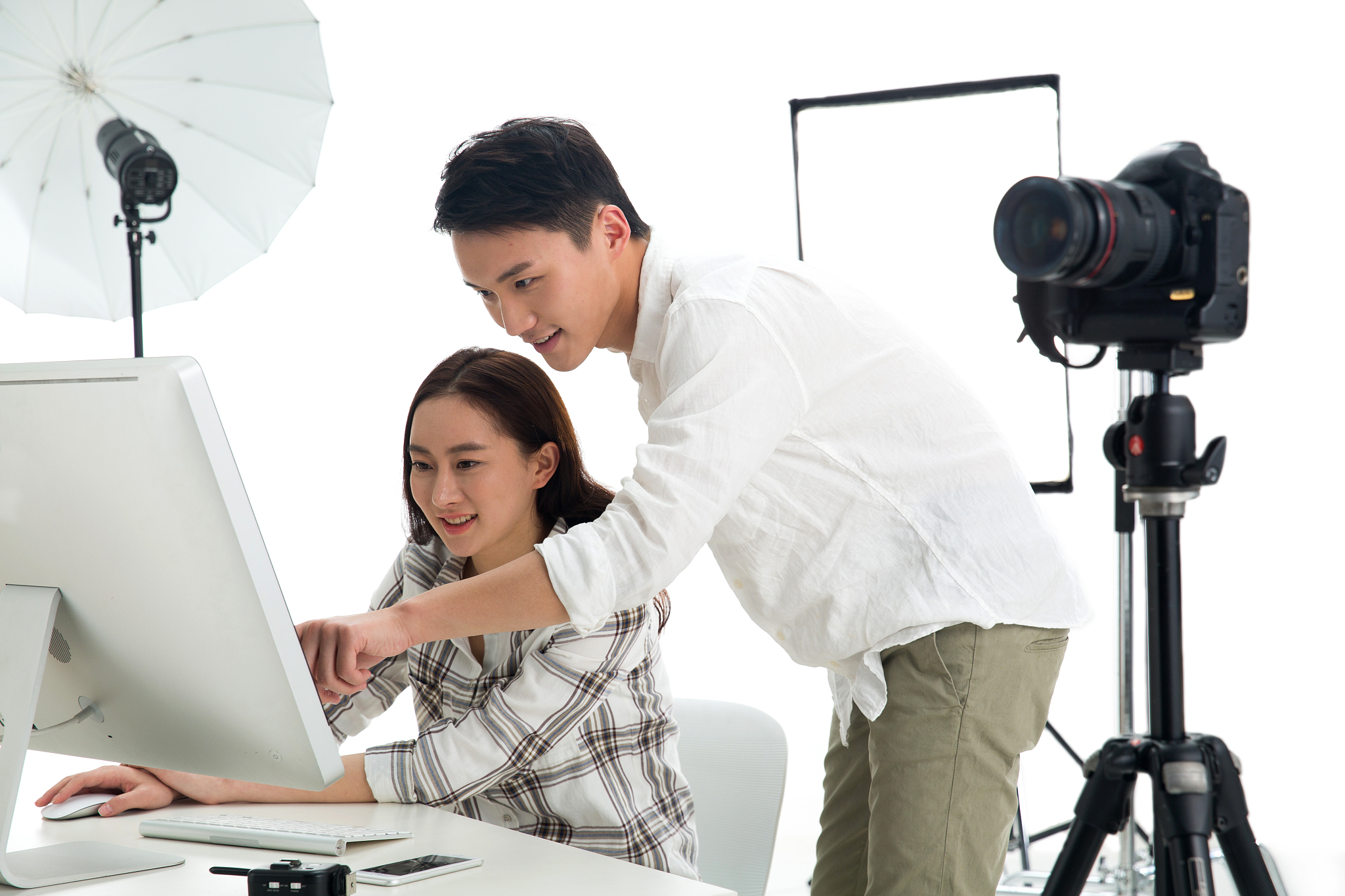 写个短视频摄影师详细简历