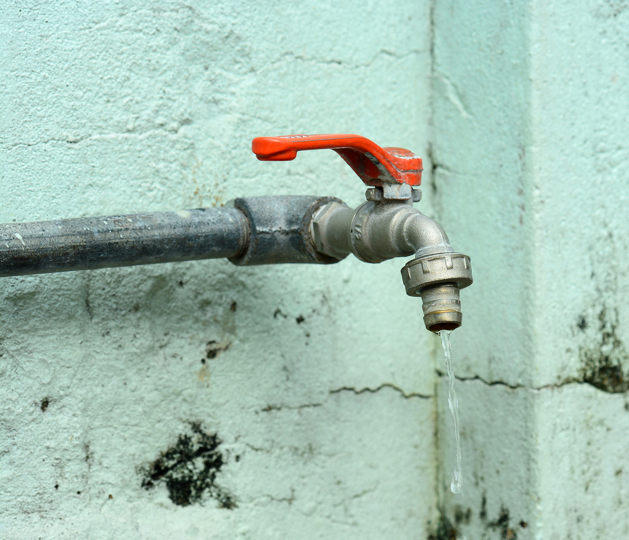 密封面的破损引起的阀门内漏