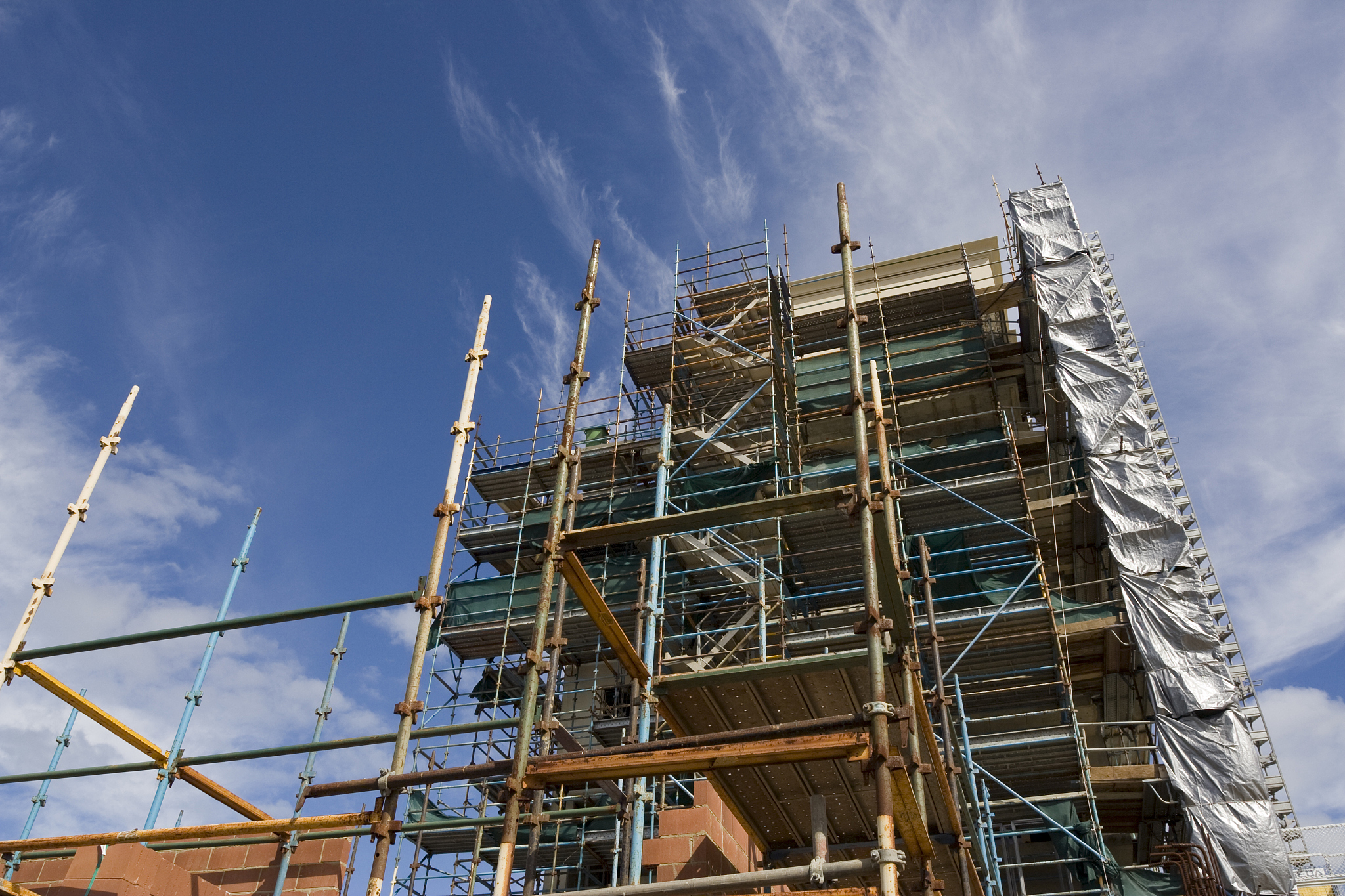 土木工程施工中钢结构技术的应用探讨：优势、挑战与未来发展趋势