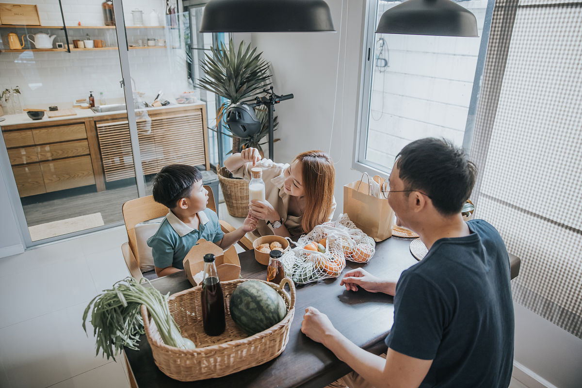 请教呆料与滞料的区别？