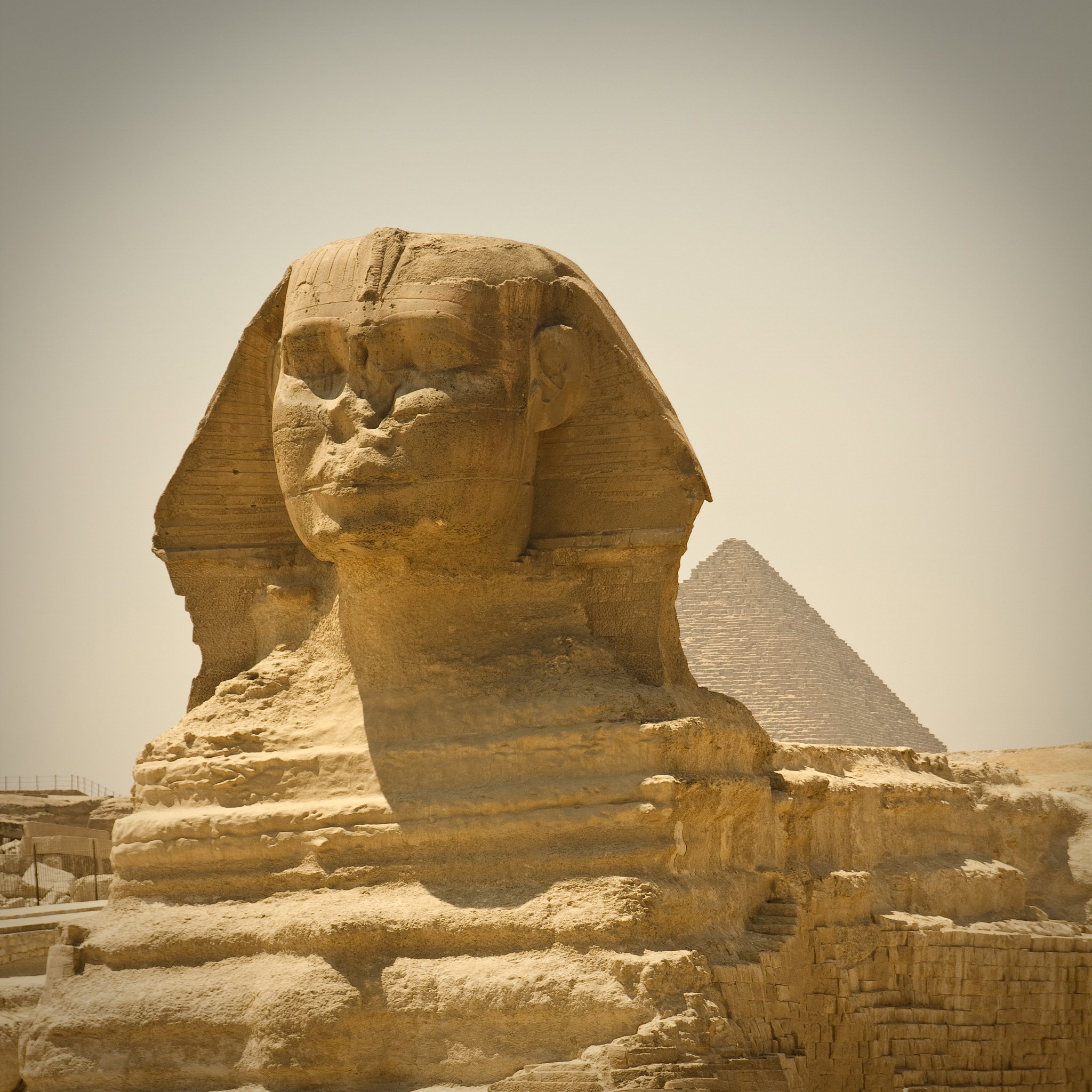 金字塔怎么产生的