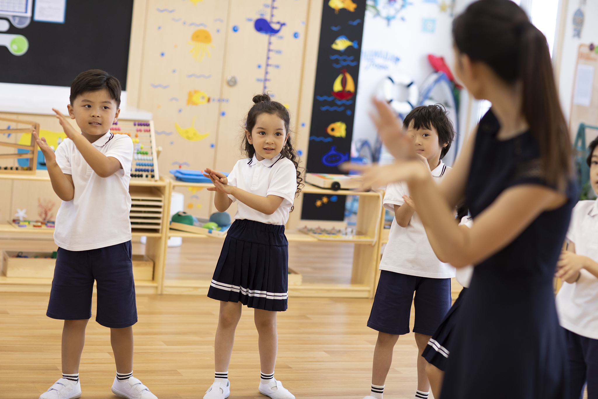 成都学前教育专业：女生学这个专业前景如何？