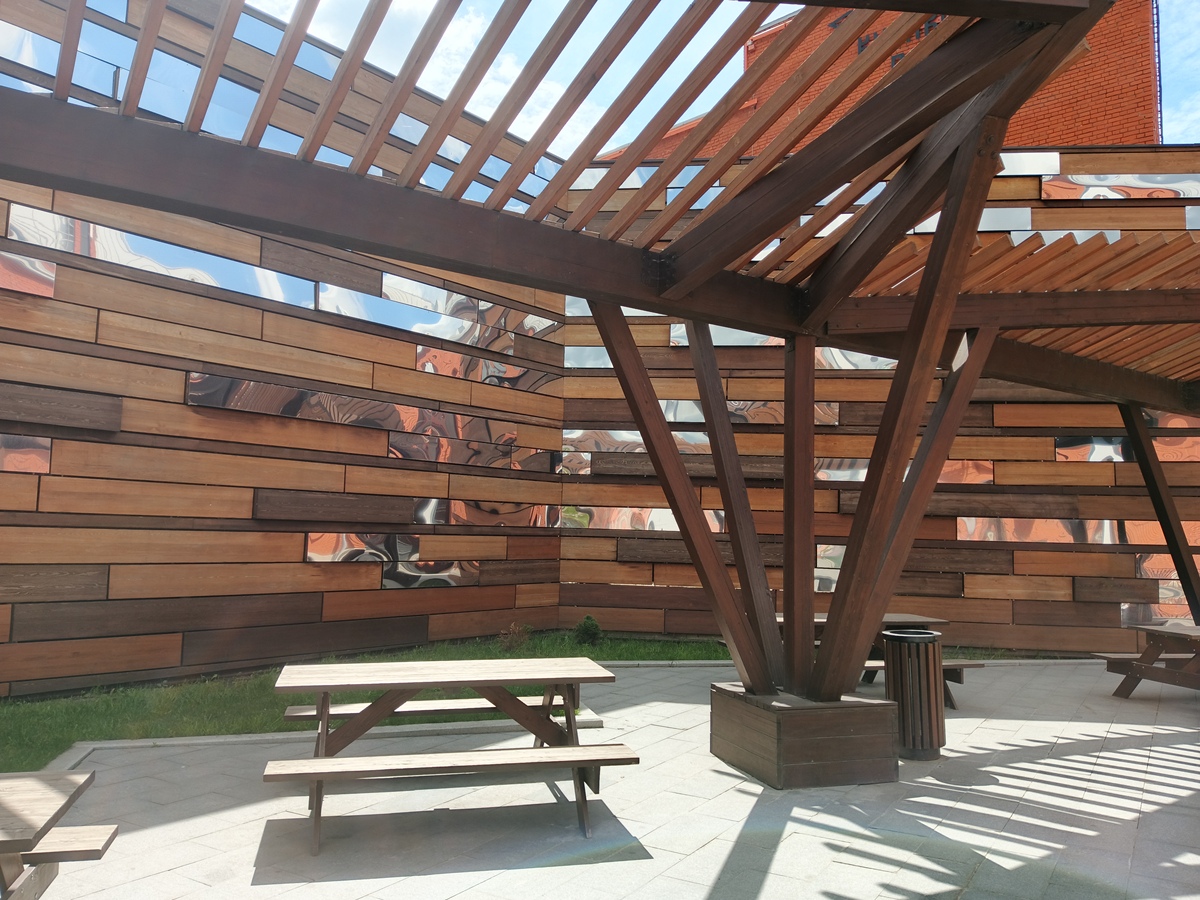 园林雕花古典风廊架敬请赏析雕花设计精细创新设计打造魅力城市让户外空间靓丽夺目济南创高 实力厂家保障户外古典廊架个性定制精选原材创造高品质户外空间提供测量设计生产施工安装一站式服务保障让您安心选择放心认准济南创高的宣传文案