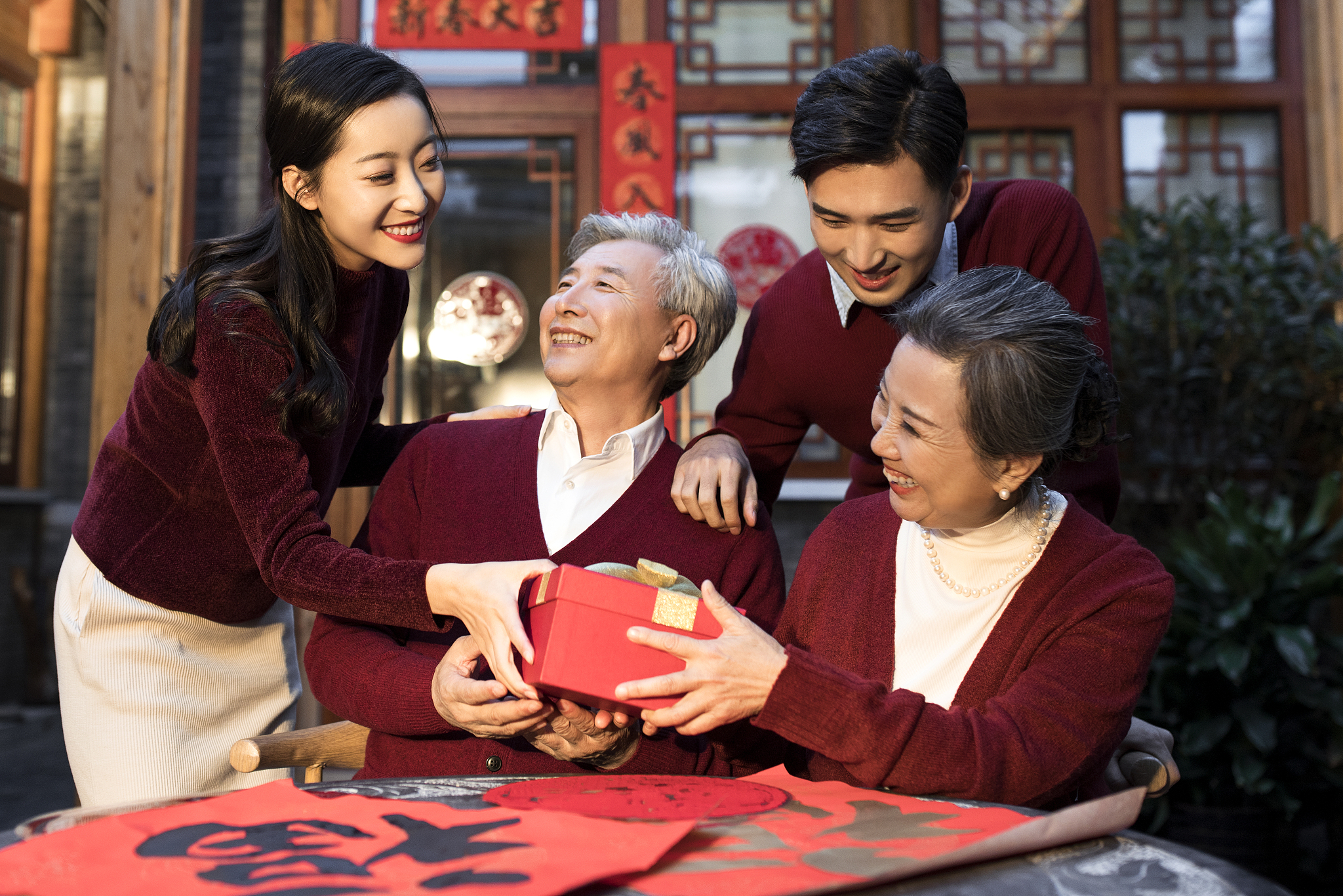 女方被外婆带大 访亲最佳人选和人数建议