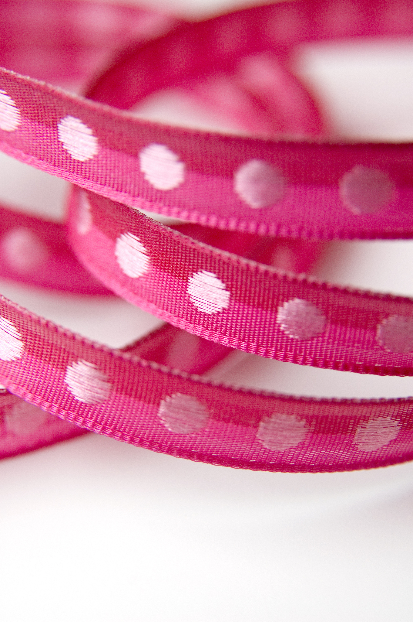 pink and red ribbon