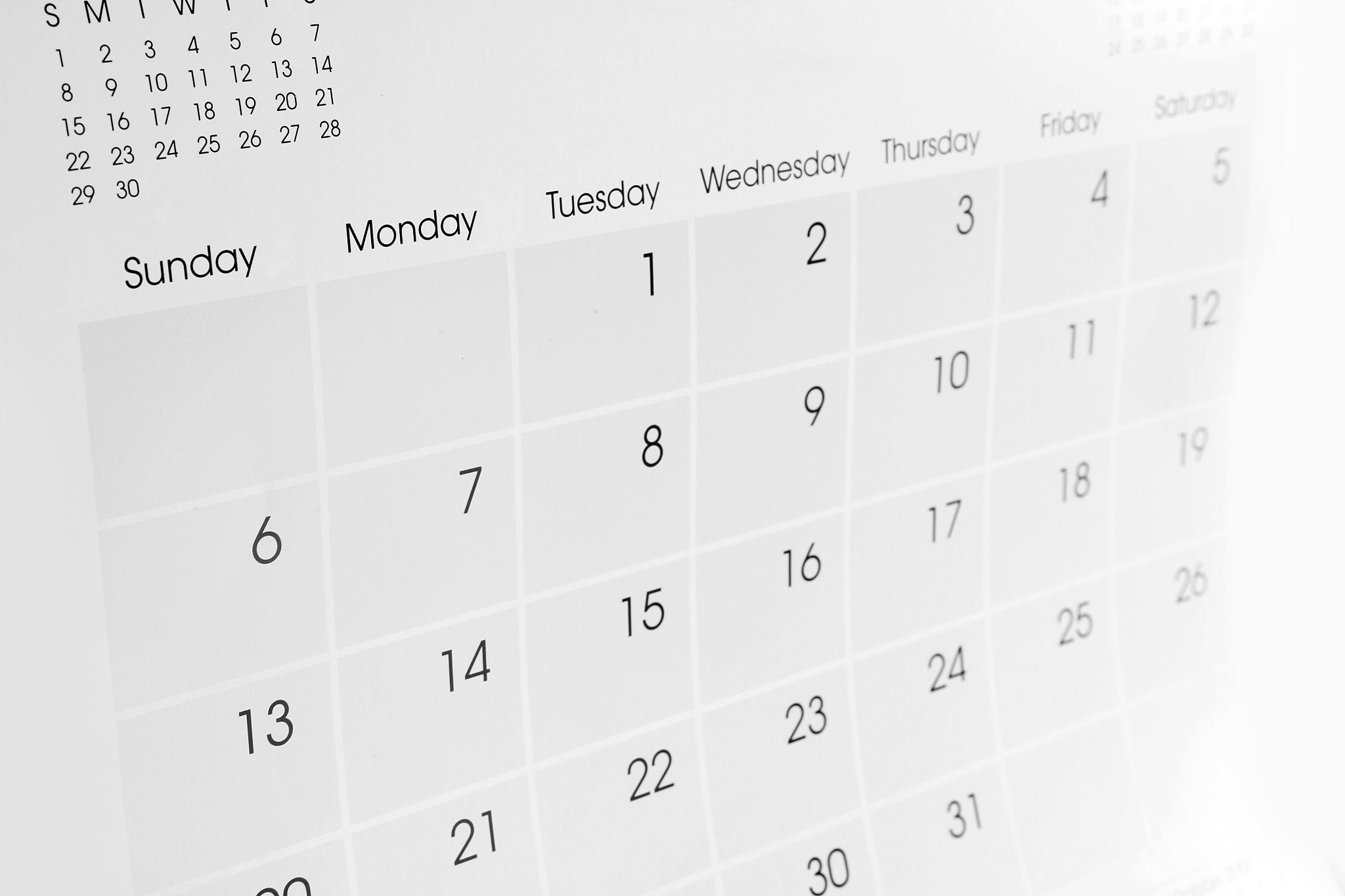 Android自定义日历视图：标记特殊日期并处理点击事件