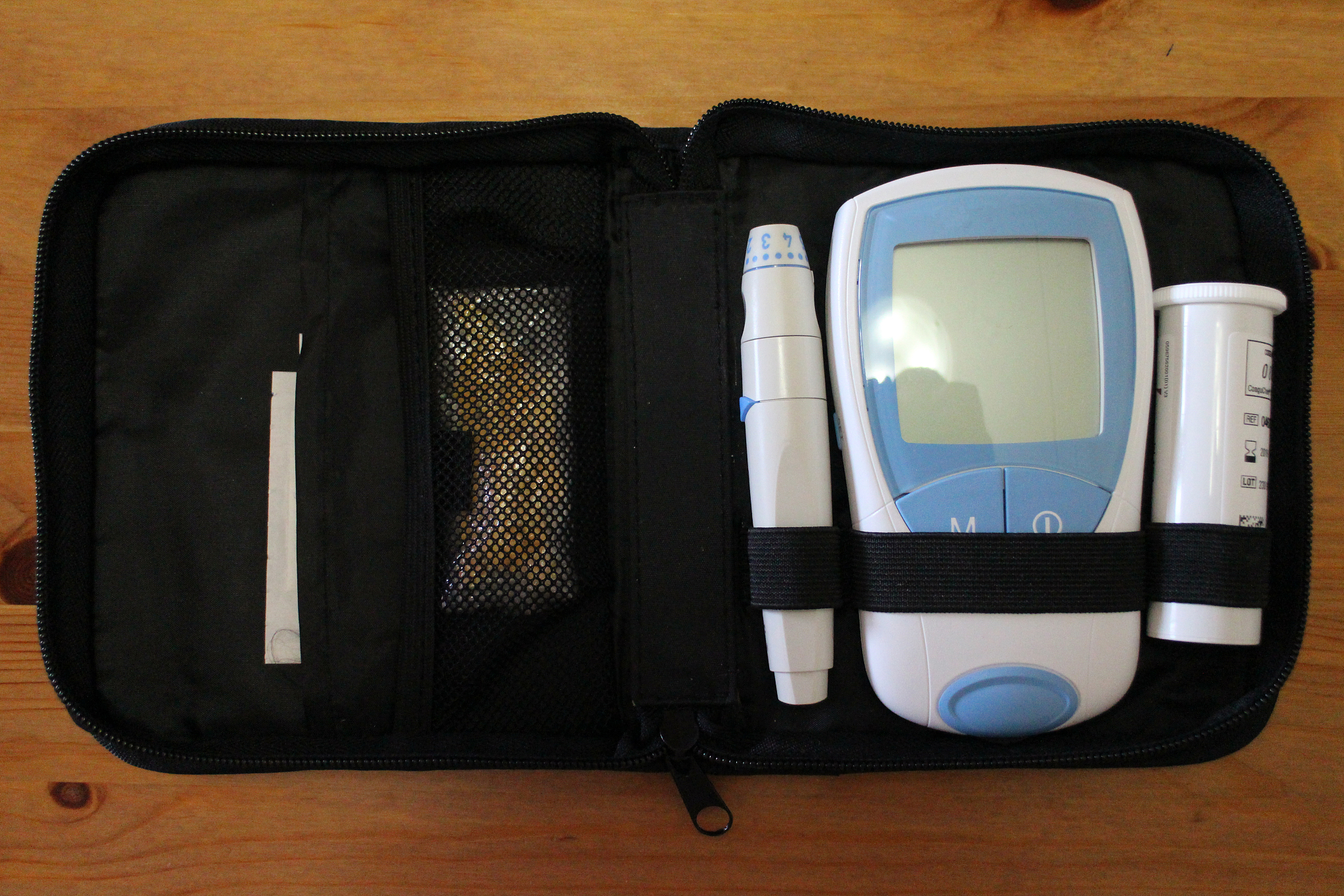 1、内源性凝血途径包括哪些因子？启动因子是什么？重要的检测项目？ 2、外源性凝血途径包括哪些因子？启动因子是什么？重要的检测项目？ 3、APTT检测的临床意义？ 4、D-二聚体检测试验的临床意义？