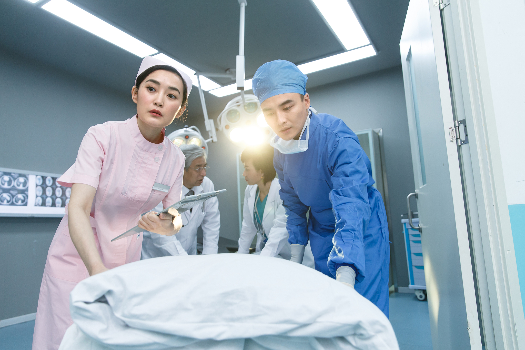 我被五步蛇咬了不走五步是不是死不了