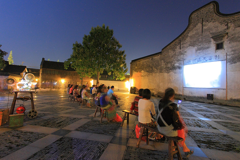 光影艺术赋能乡村振兴的命题内容分析怎么写